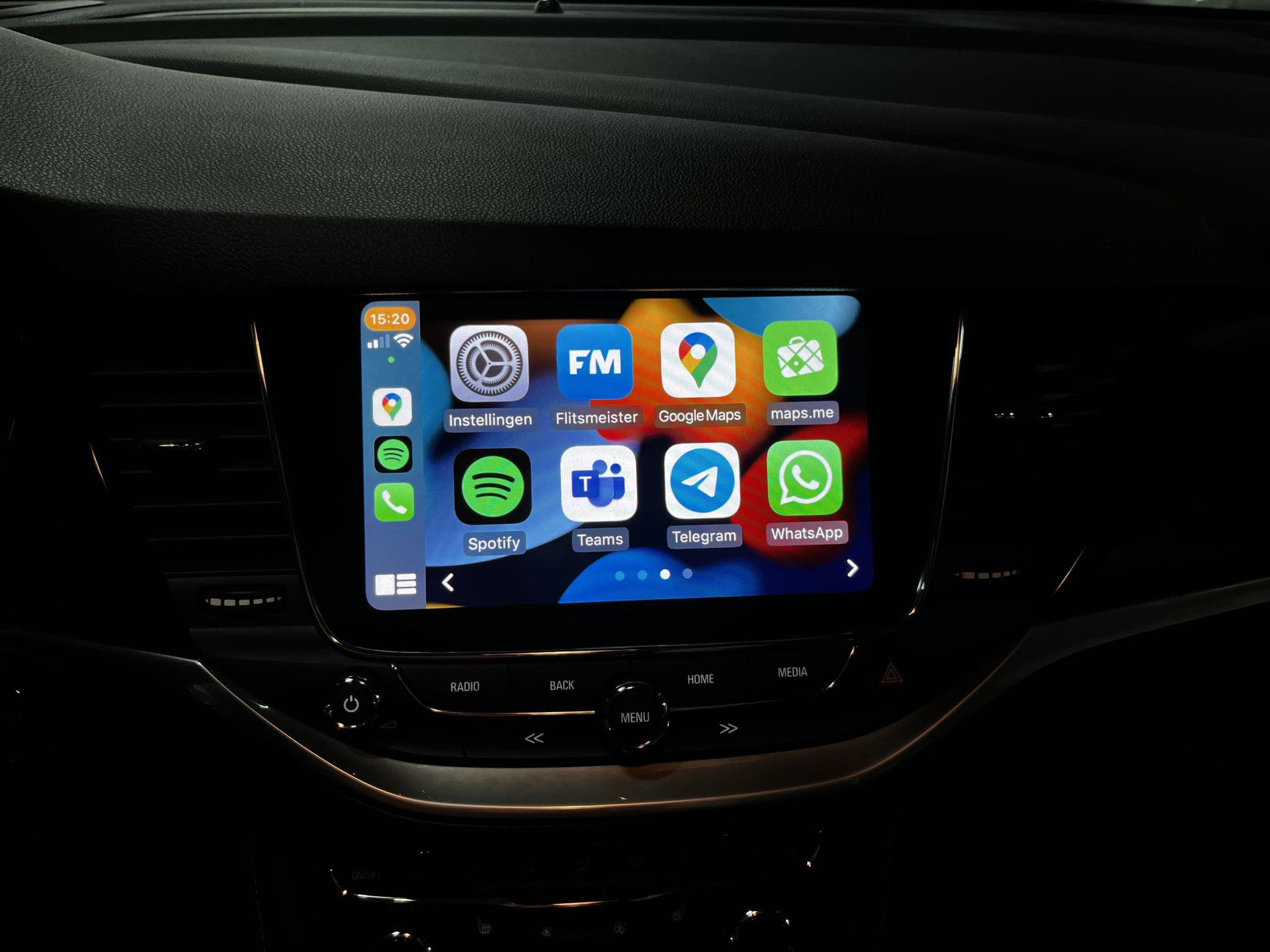 Apple Carplay/Android Auto