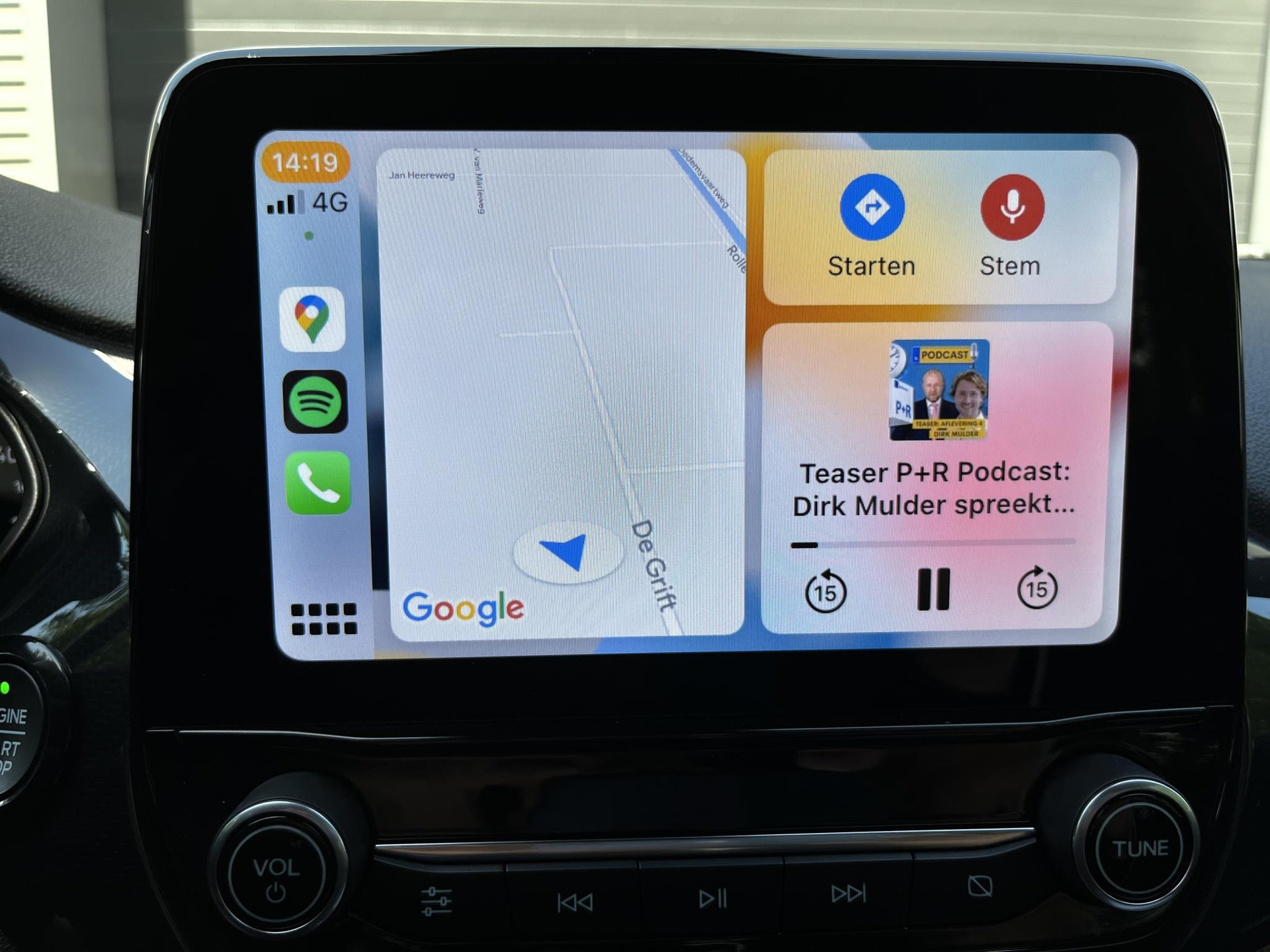 Apple Carplay/Android Auto