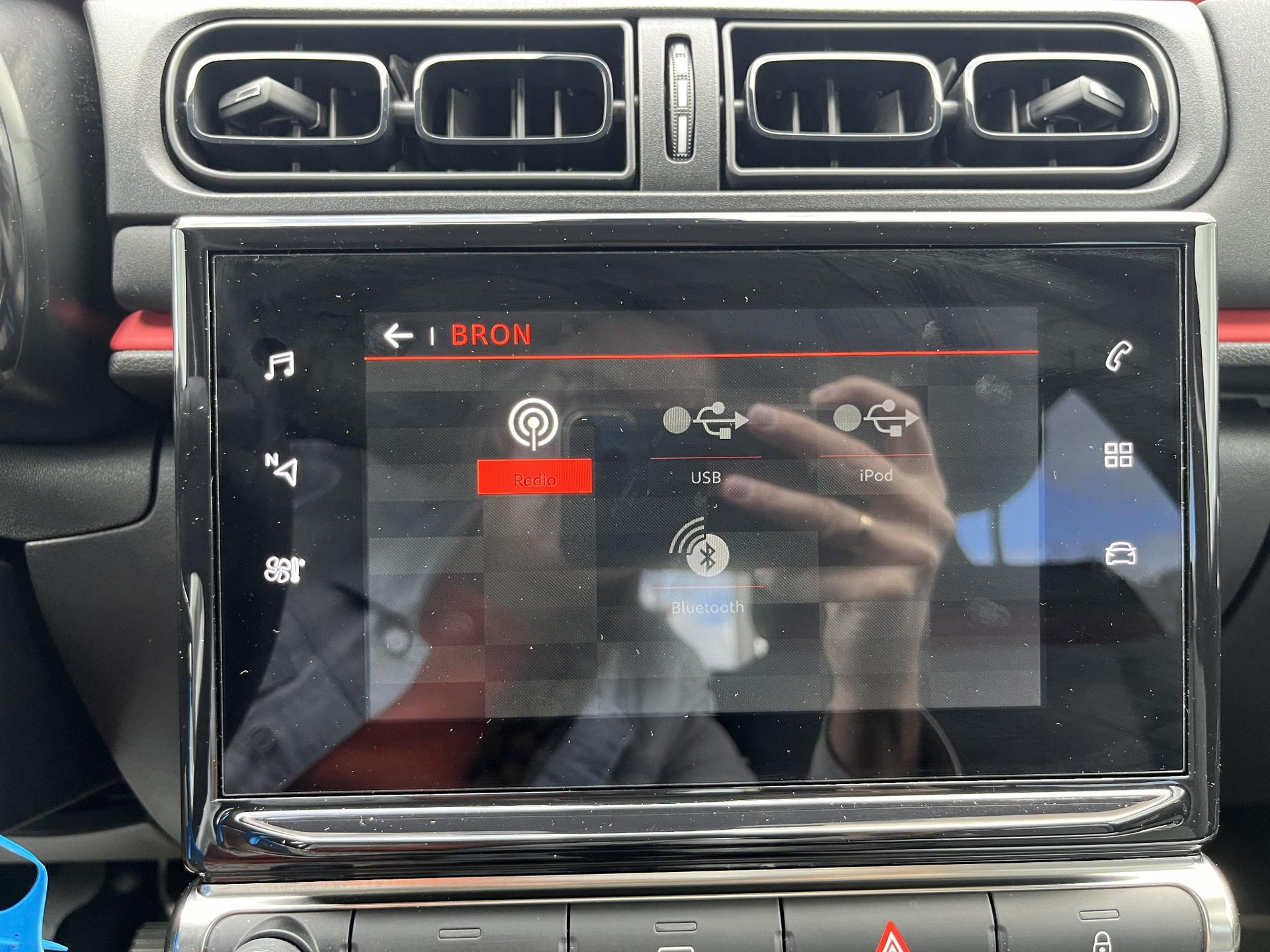 Apple Carplay/Android Auto