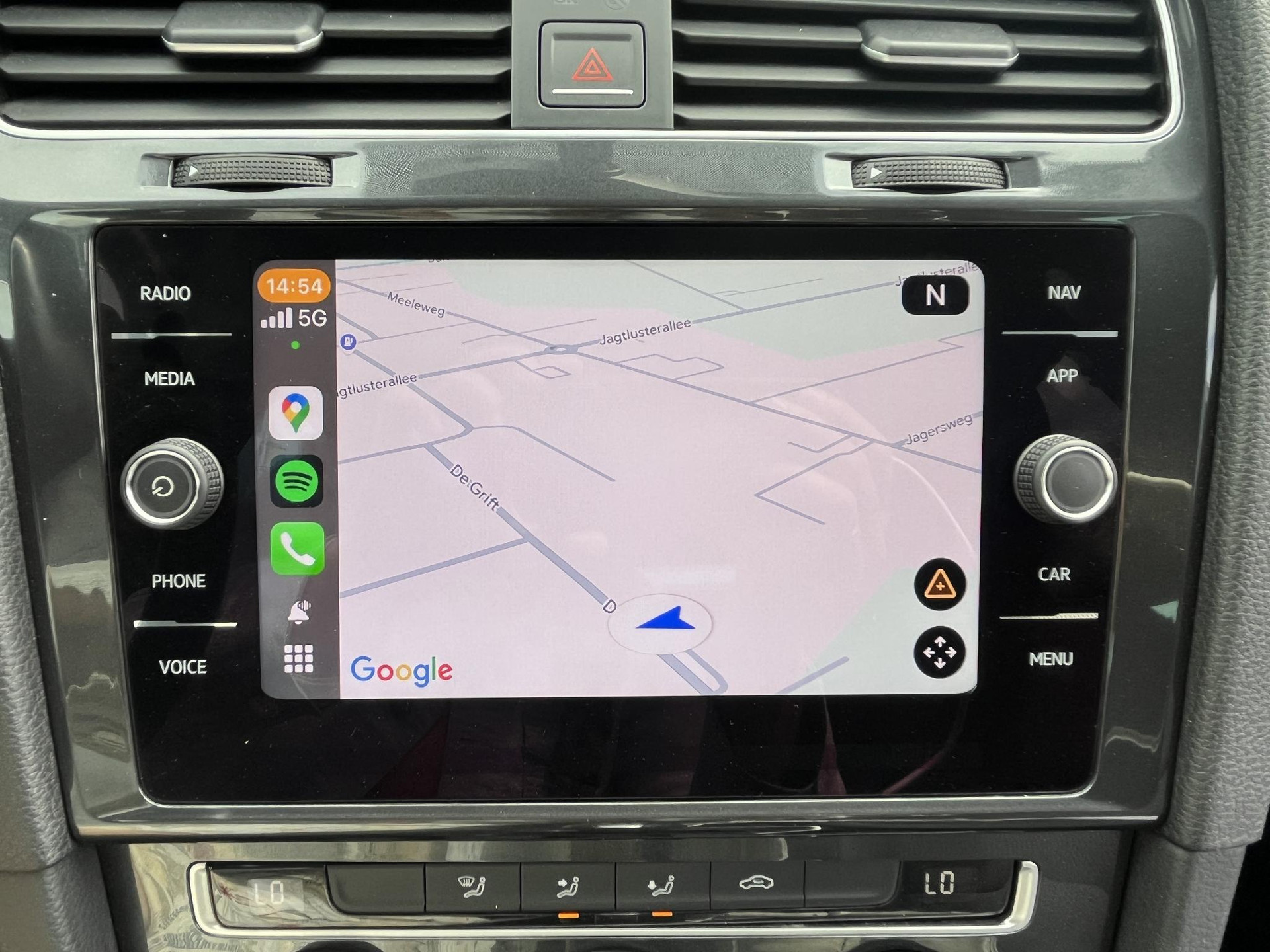 Automatische afstandsregeling (Adaptive Cruise Control) tussen 0-210 km/h (DSG)