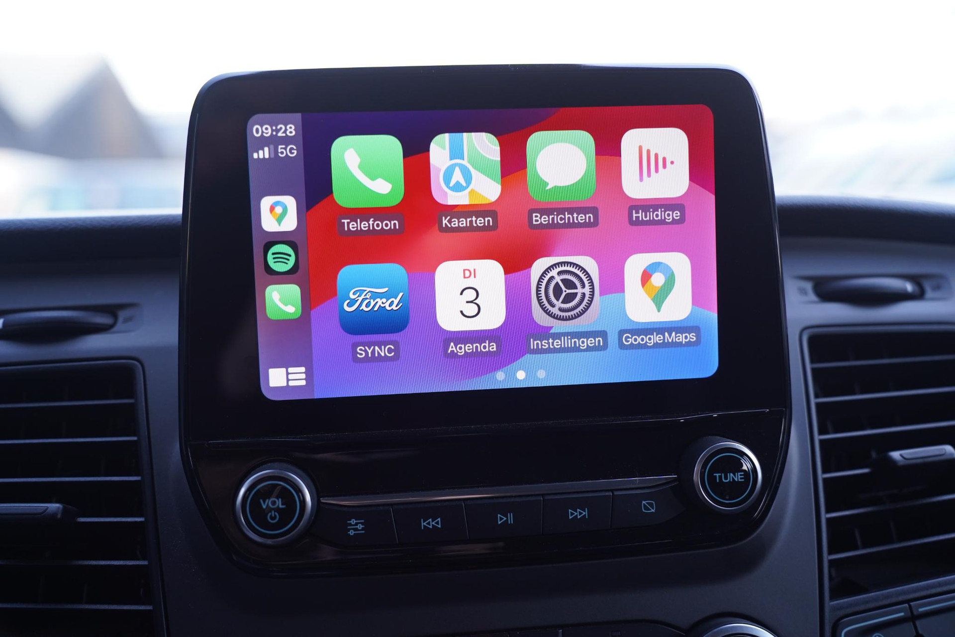 Apple Carplay/Android Auto