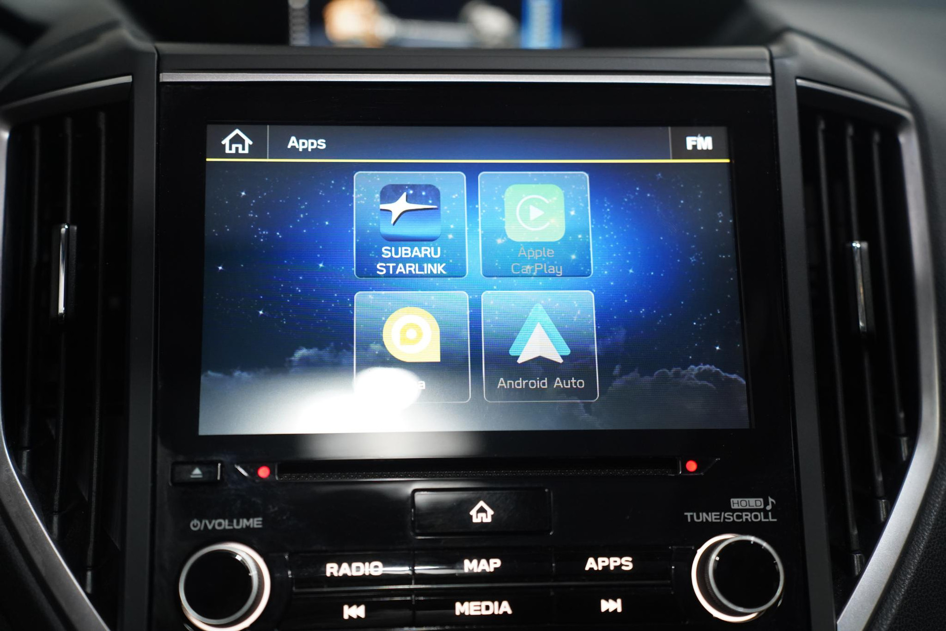 Apple Carplay/Android Auto