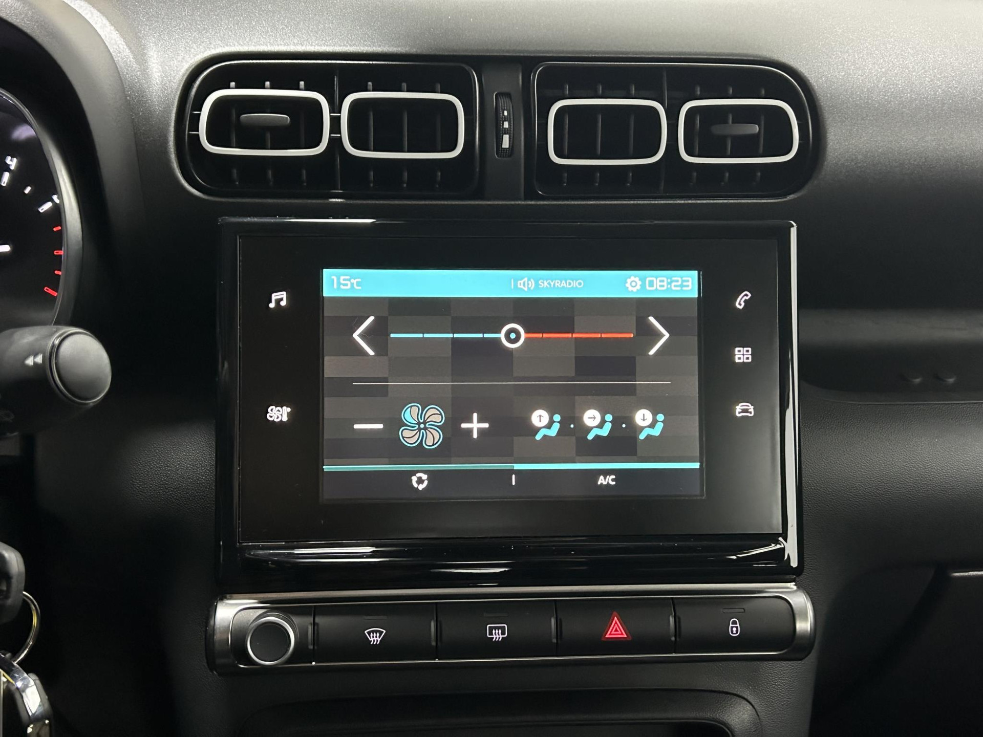 Regelbare handmatige airconditioning