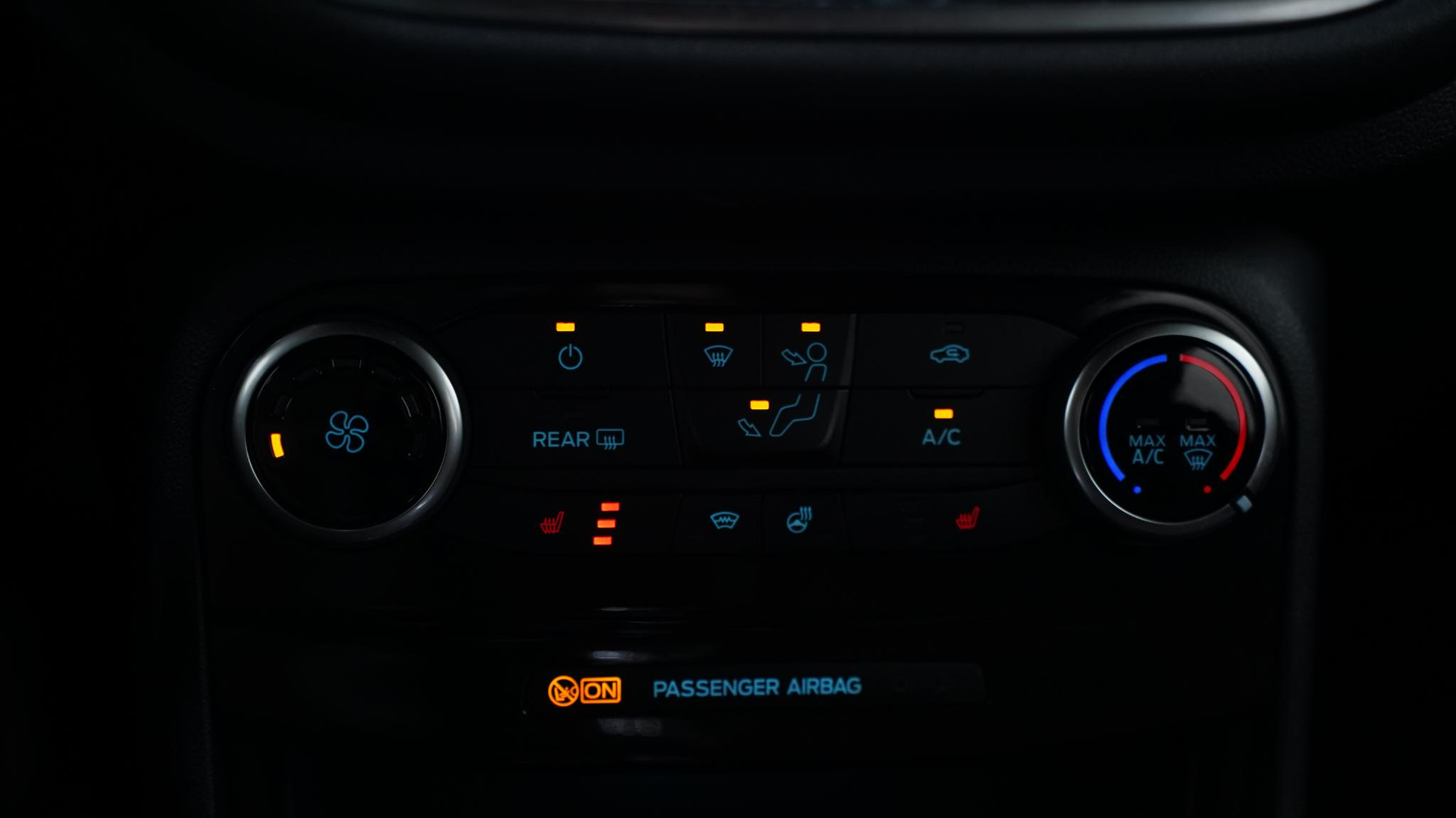 Dual Zone Automatische Airconditioning