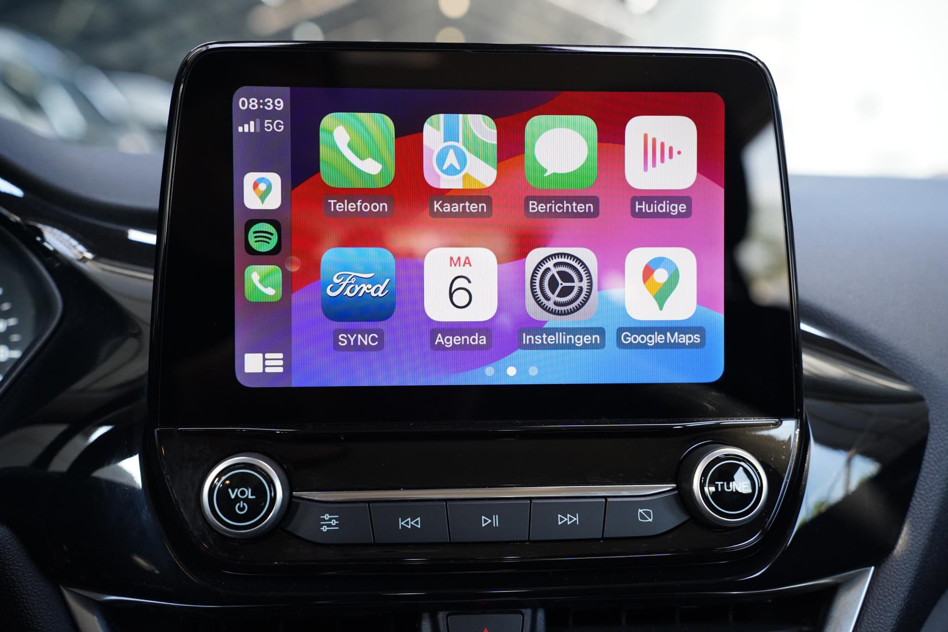 Apple Carplay/Android Auto