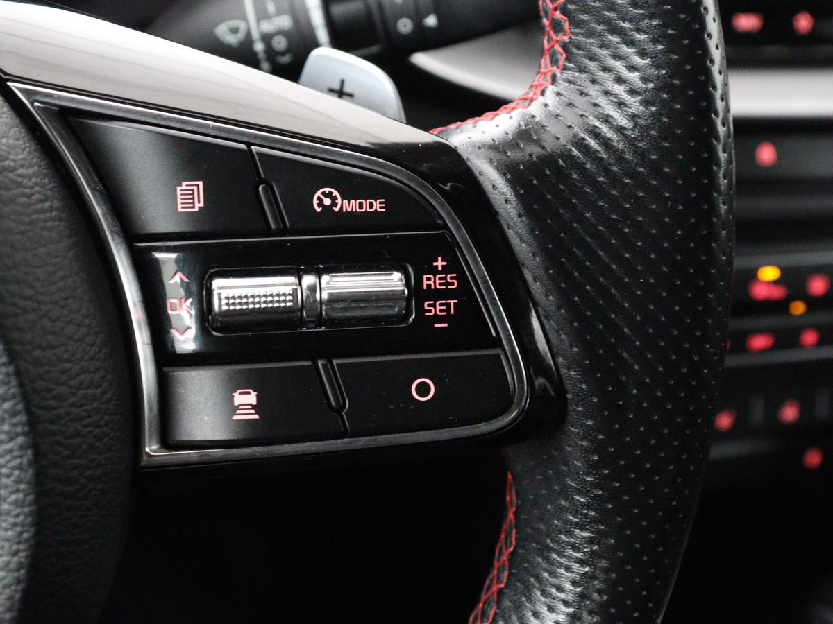 cruise control adaptief met Stop&Go en stuurhulp