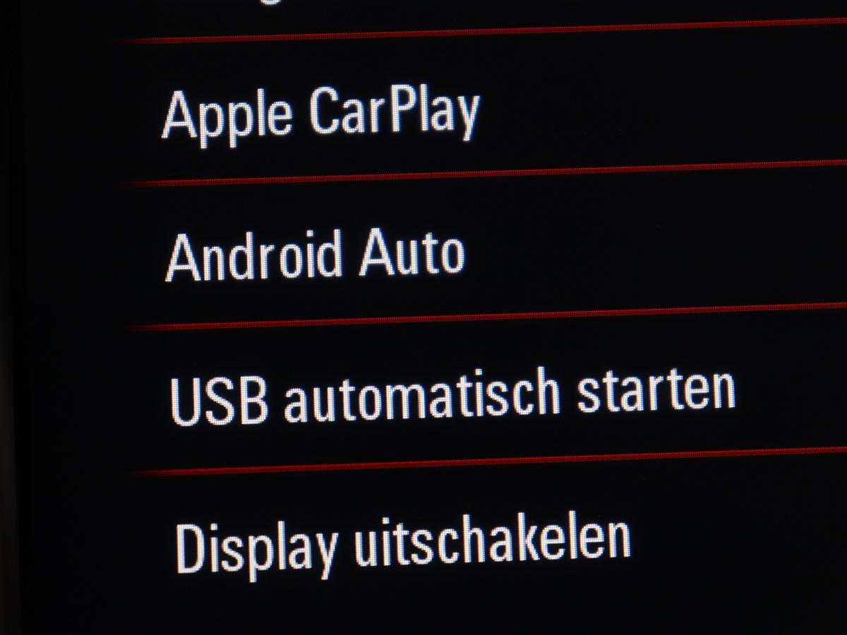 Apple Carplay/Android Auto
