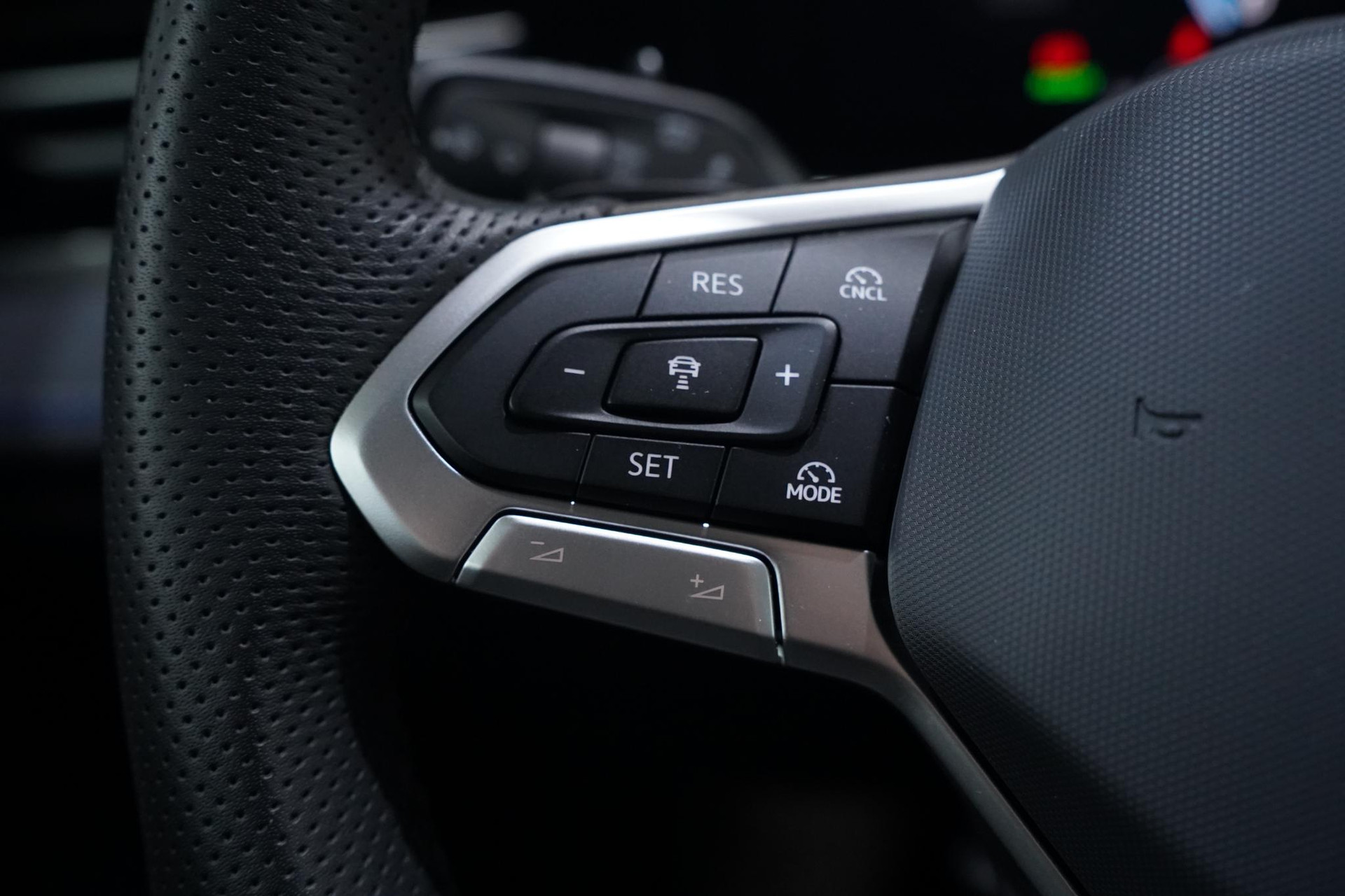 Adaptive cruisecontrol