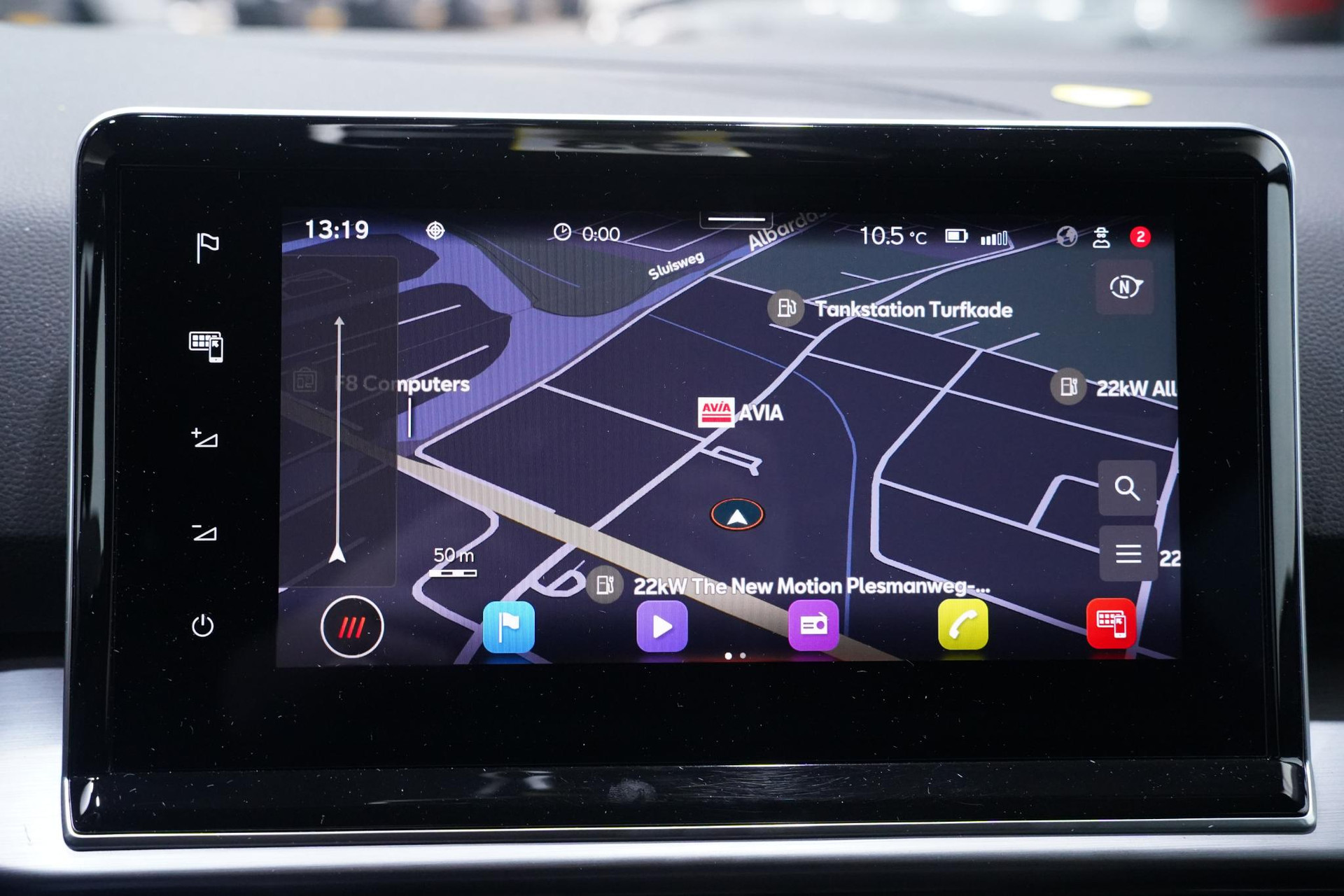 Navigatie, radio en mediasysteem met 9,2 inch (23,37 cm) touchscreen in kleur