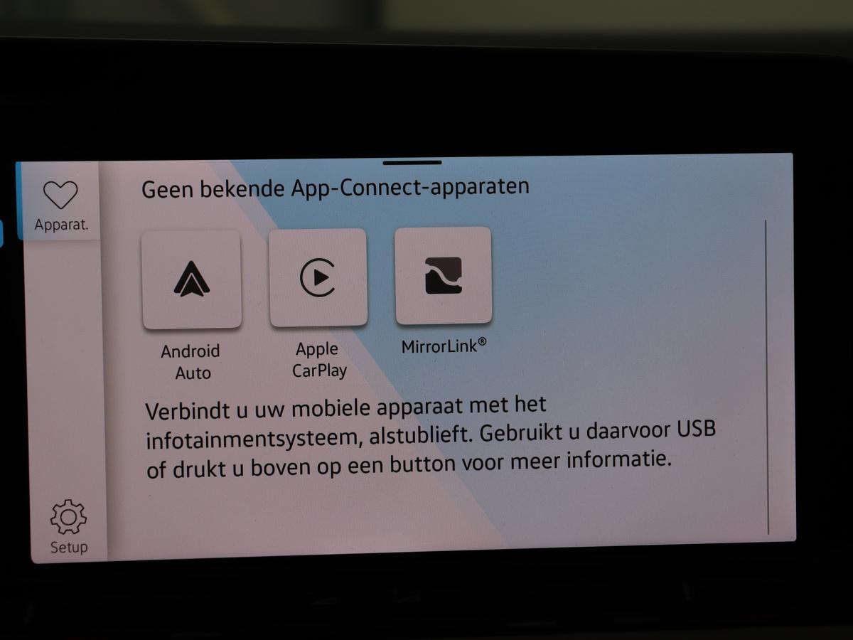 Apple Carplay/Android Auto