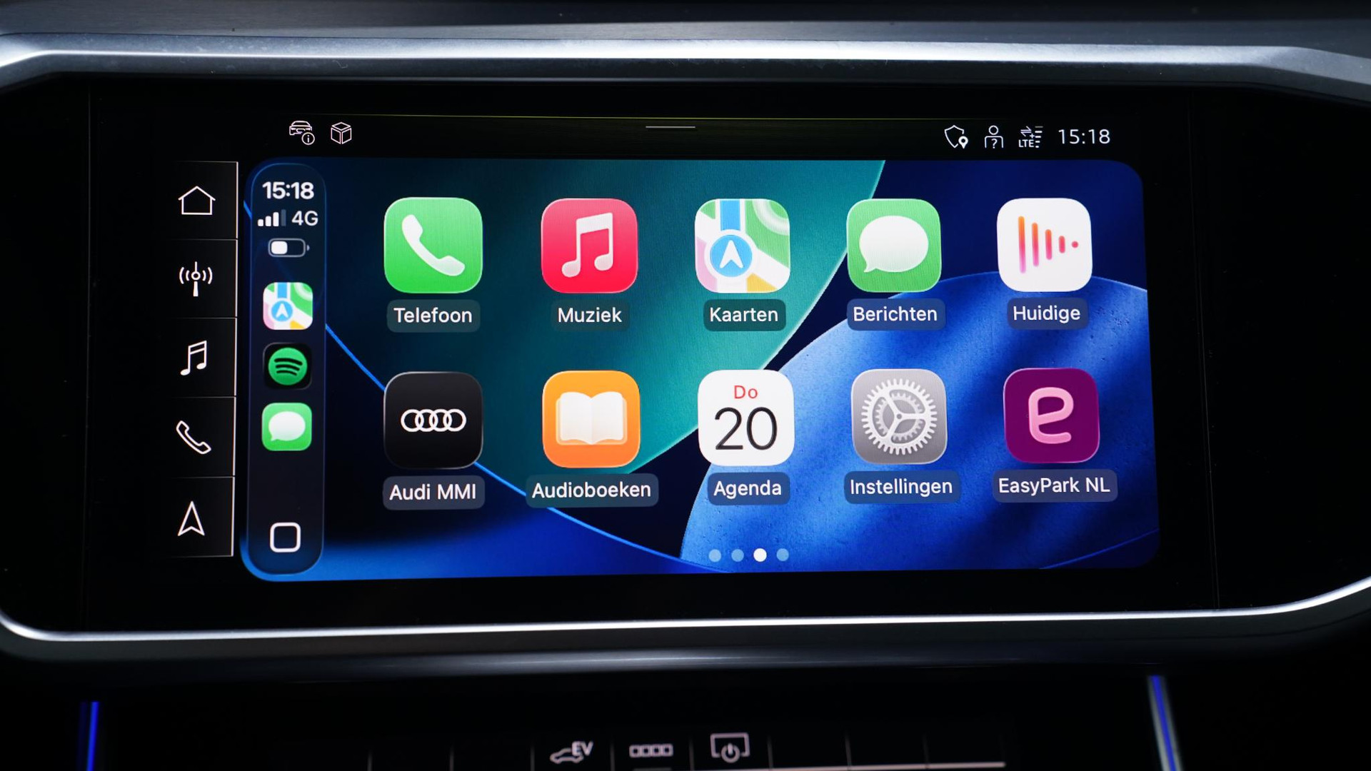 Audi smartphone interface plus