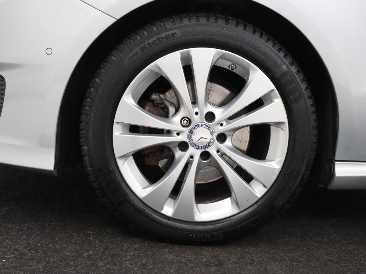 17 inch tienspaaks lichtmetalen velgen, 225/50