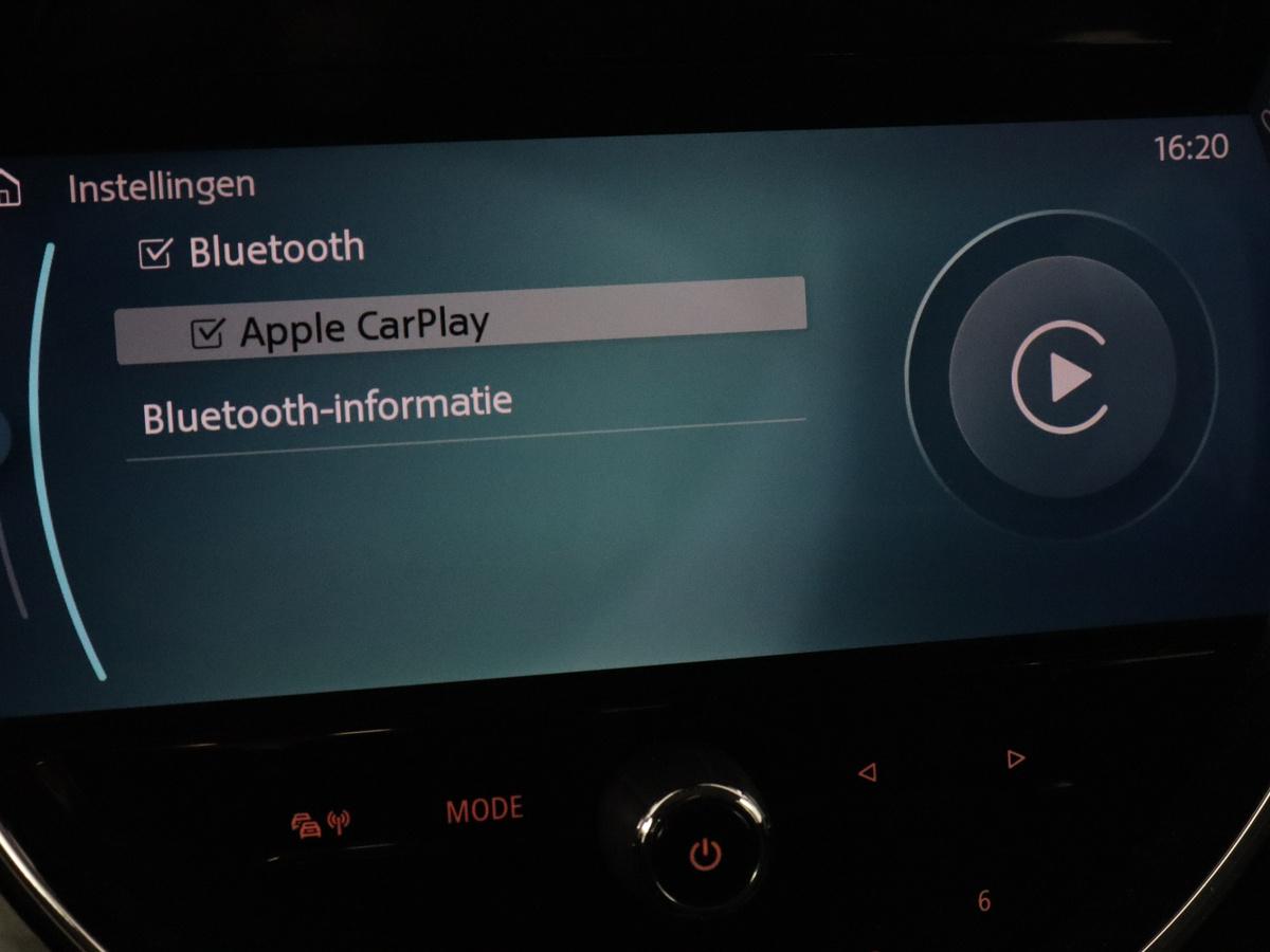 Apple Carplay/Android Auto