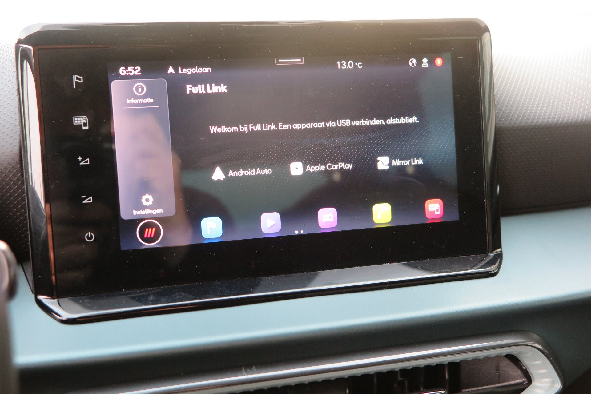 Apple Carplay/Android Auto
