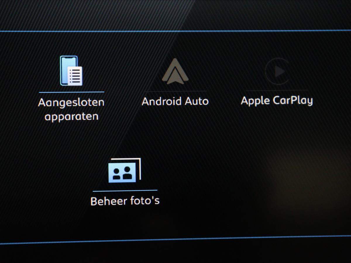 Apple Carplay/Android Auto