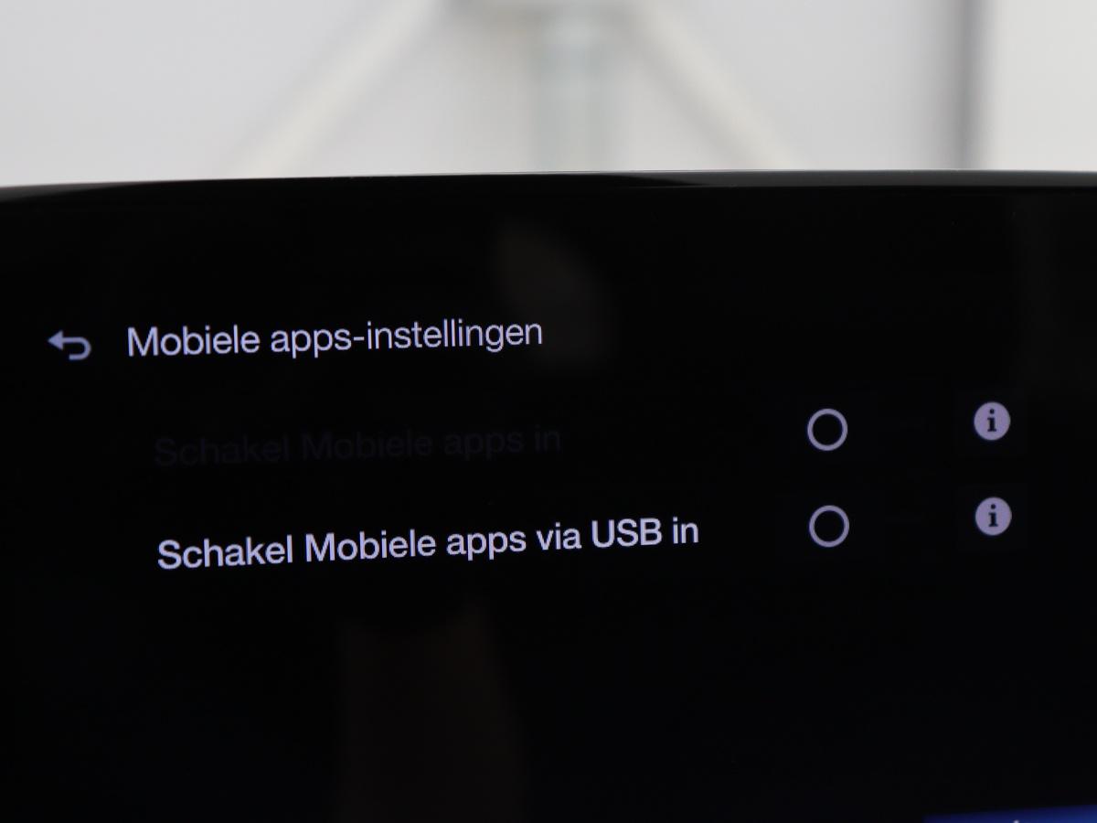 Apple Carplay/Android Auto