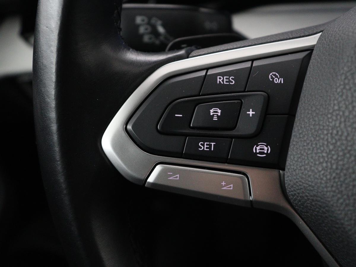 Automatische afstandsregeling (Adaptive Cruise Control) tussen 30-210 km/h (MT)