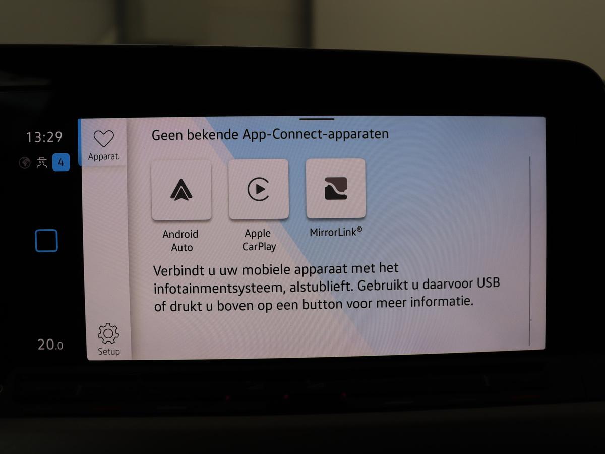 Apple Carplay/Android Auto