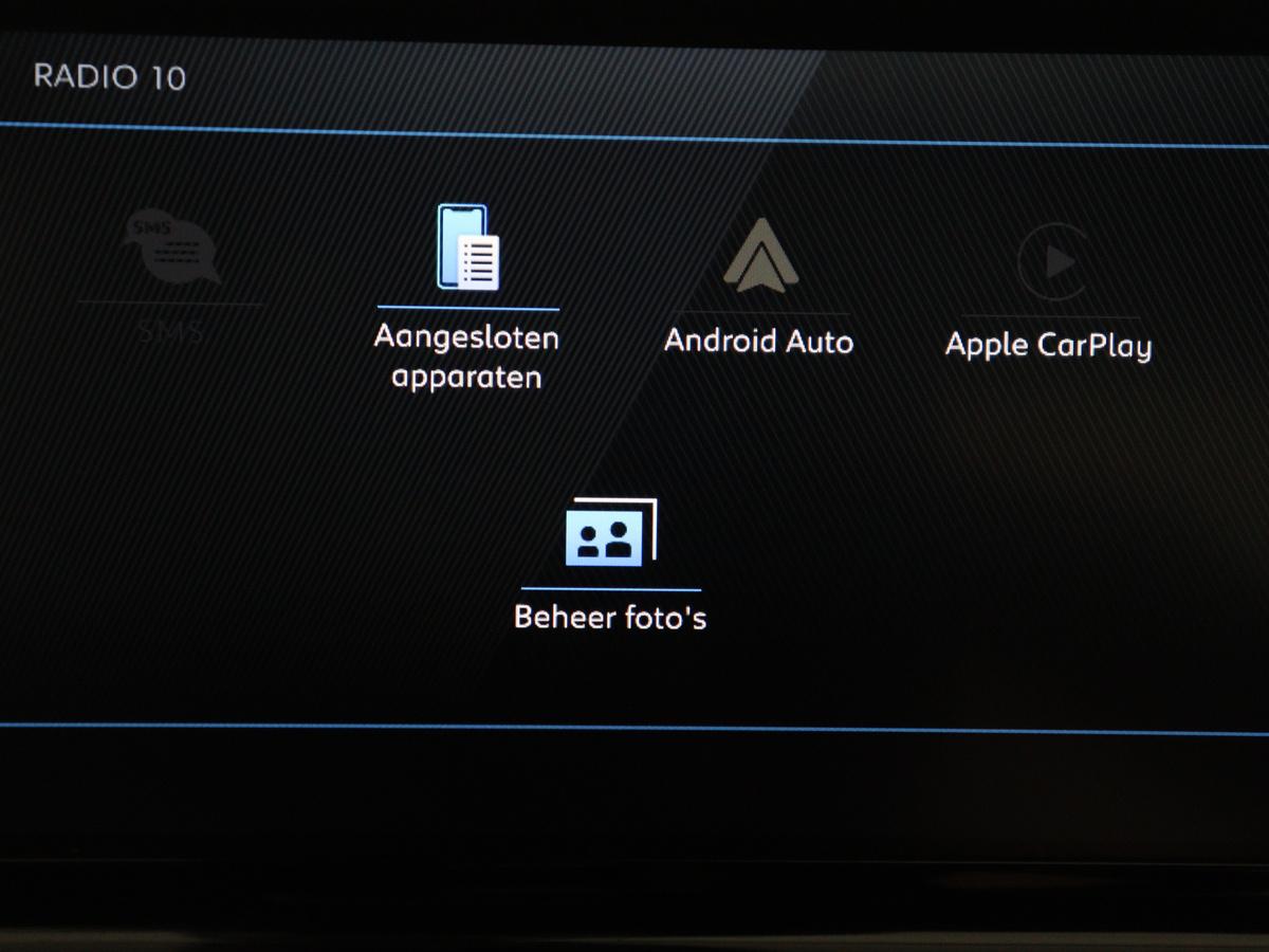 Apple Carplay/Android Auto