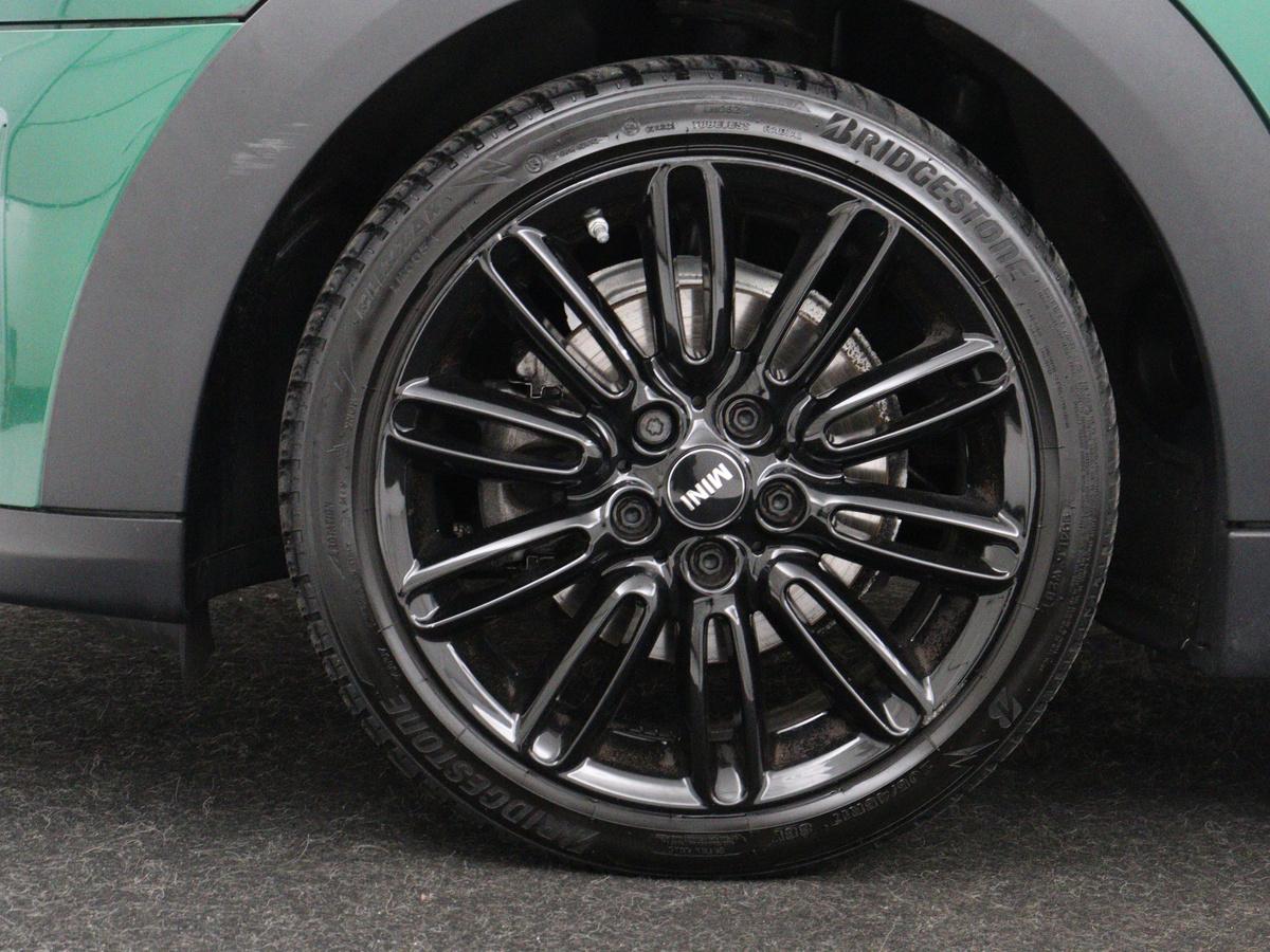 17" Tentacle Spoke zwart
