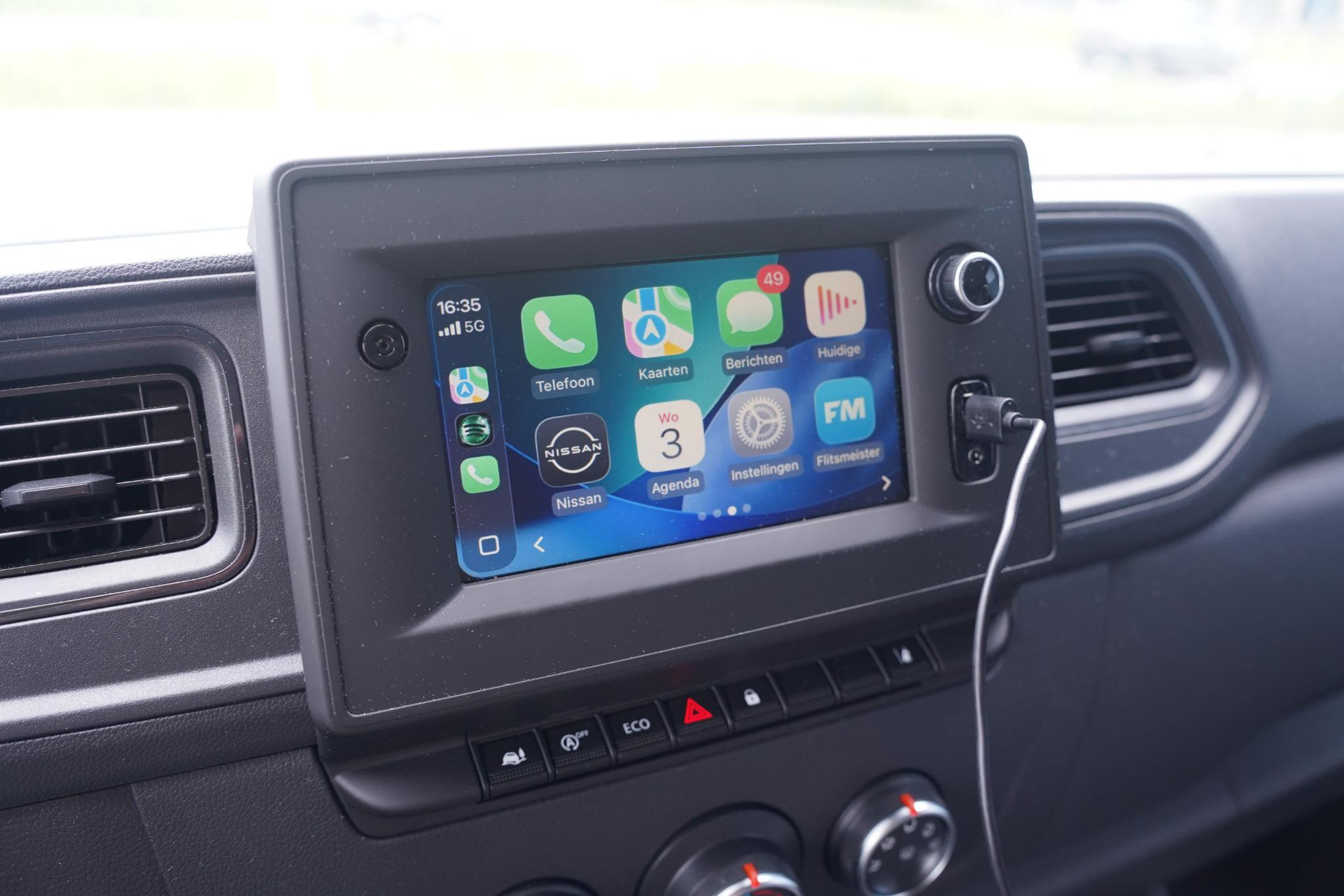 Apple CarPlay/Android Auto