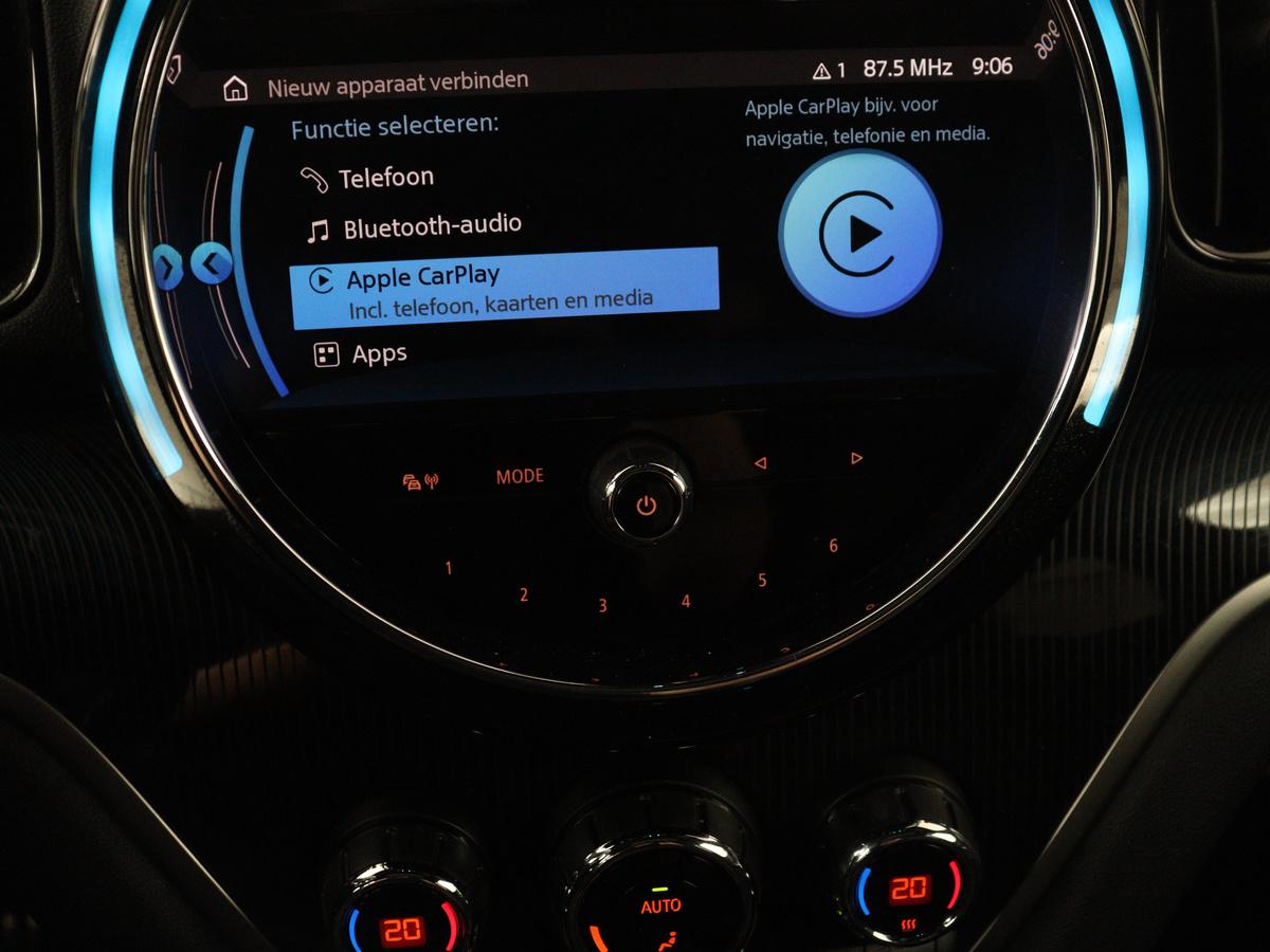 Apple Carplay/Android Auto