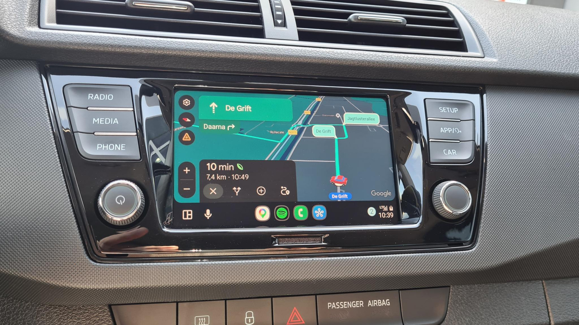 Apple Carplay/Android Auto