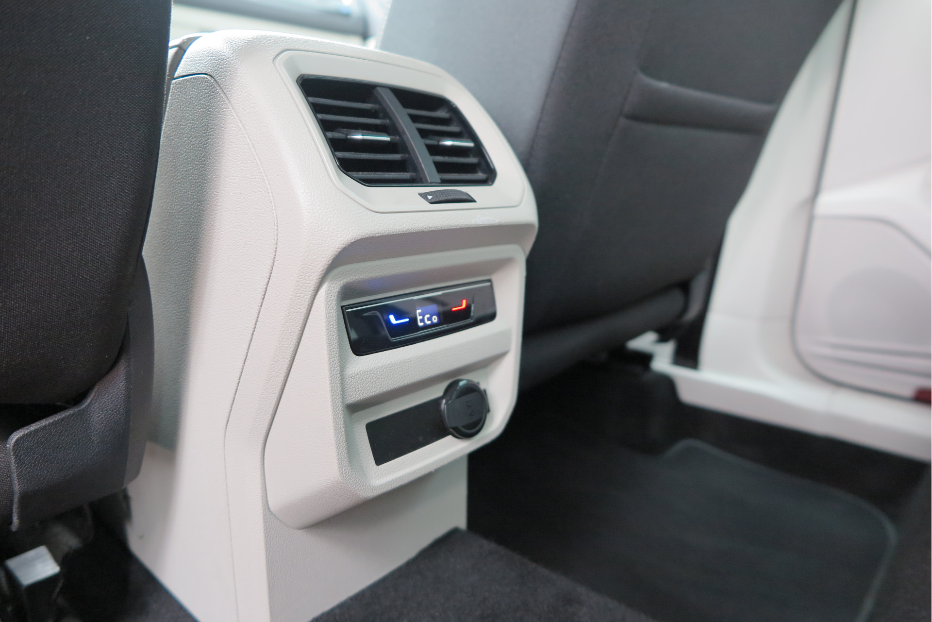 Airco separaat achter