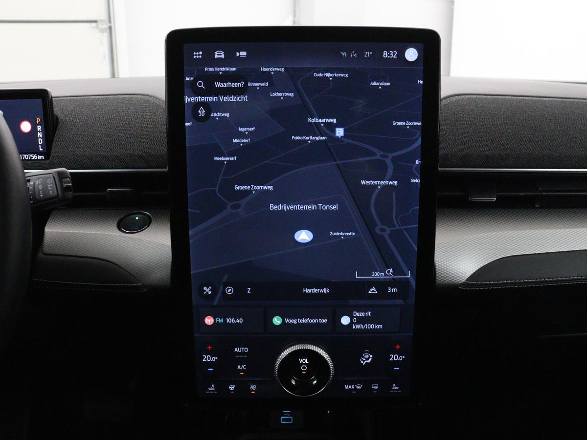 Navigatiesysteem met SYNC Bluetooth/Voice Control en audiosysteem (6 speakers)