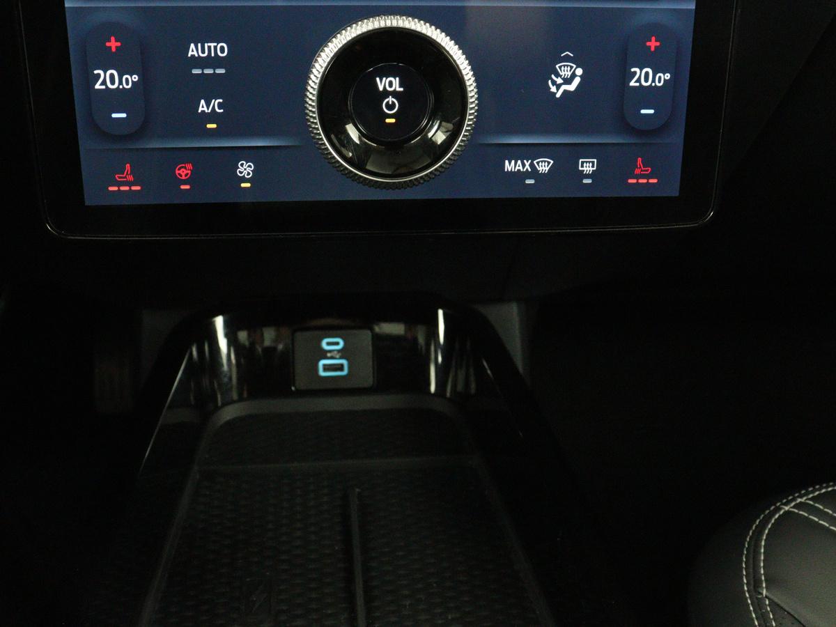 Dual Zone Automatische Airconditioning (DEATC)