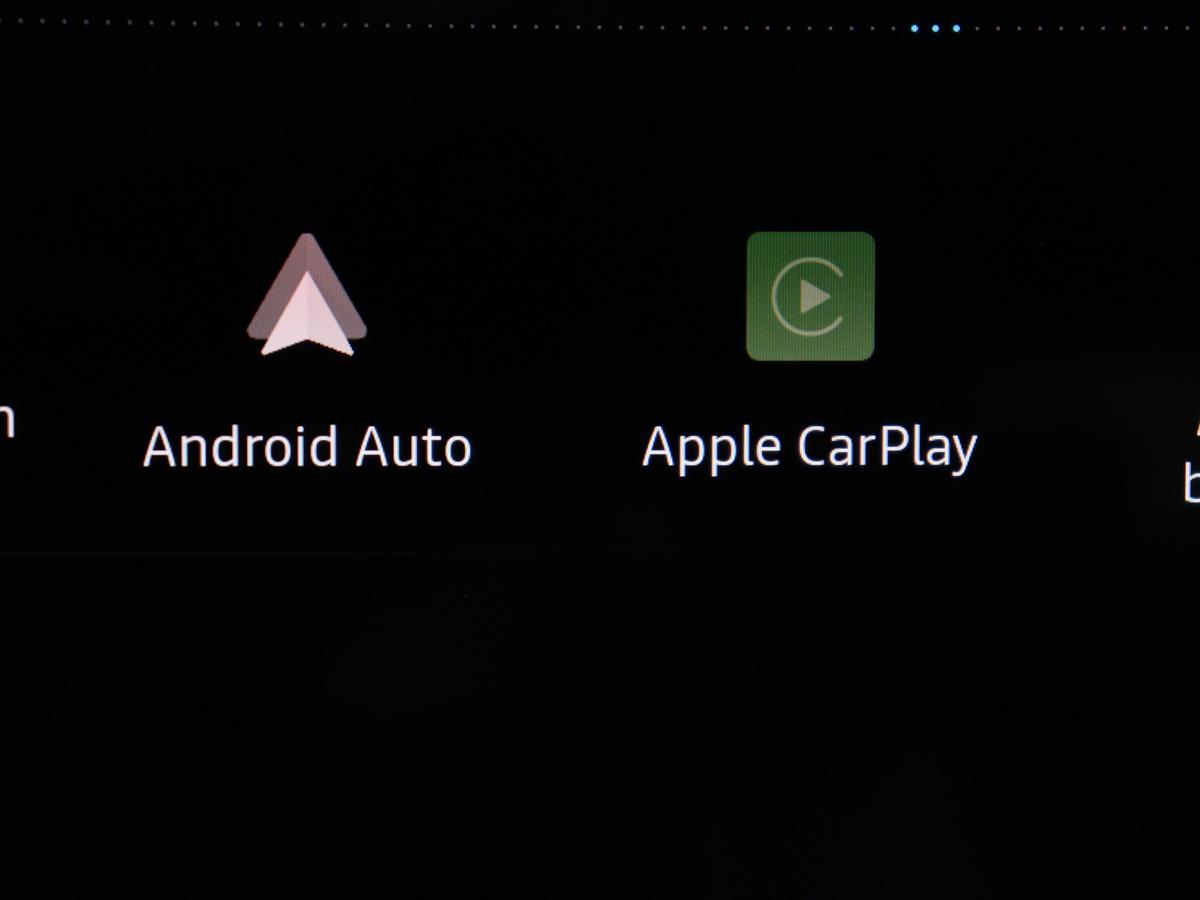 Apple Carplay/Android Auto