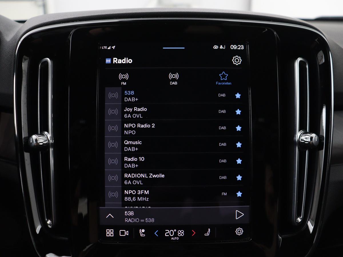 2-zone Electronic Climate Control met gekoeld dashboardkastje