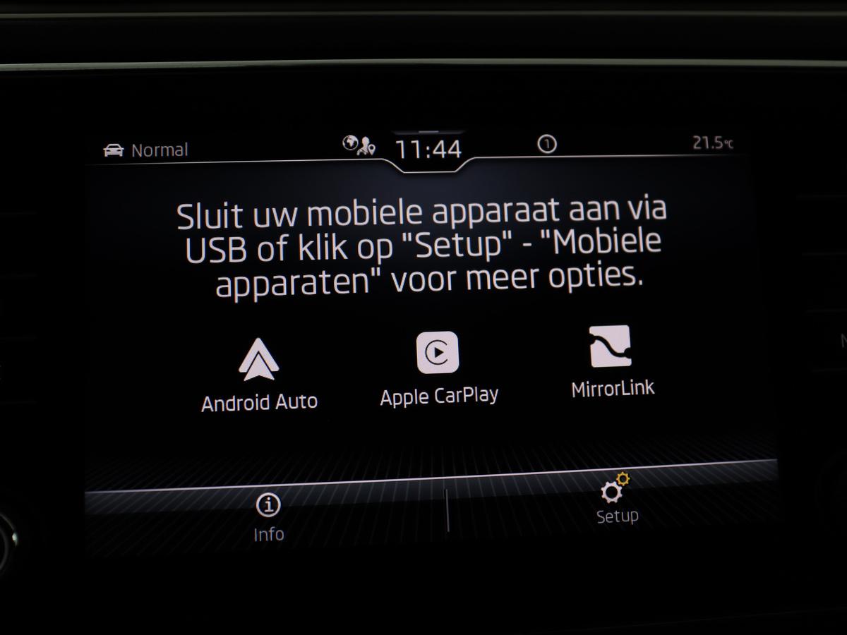 Apple Carplay/Android Auto
