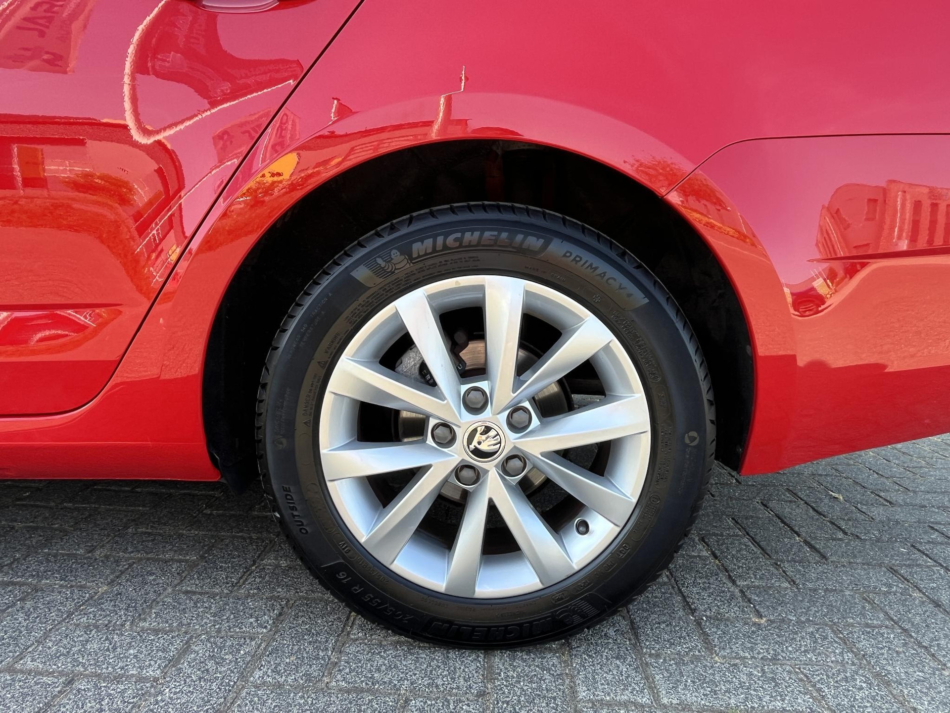 Lichtmetalen velgen 16 inch Alcatras 6,5Jx16" met banden 205/55 R16