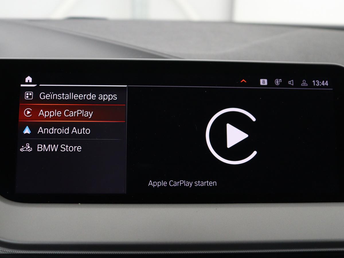 Apple Carplay/Android Auto
