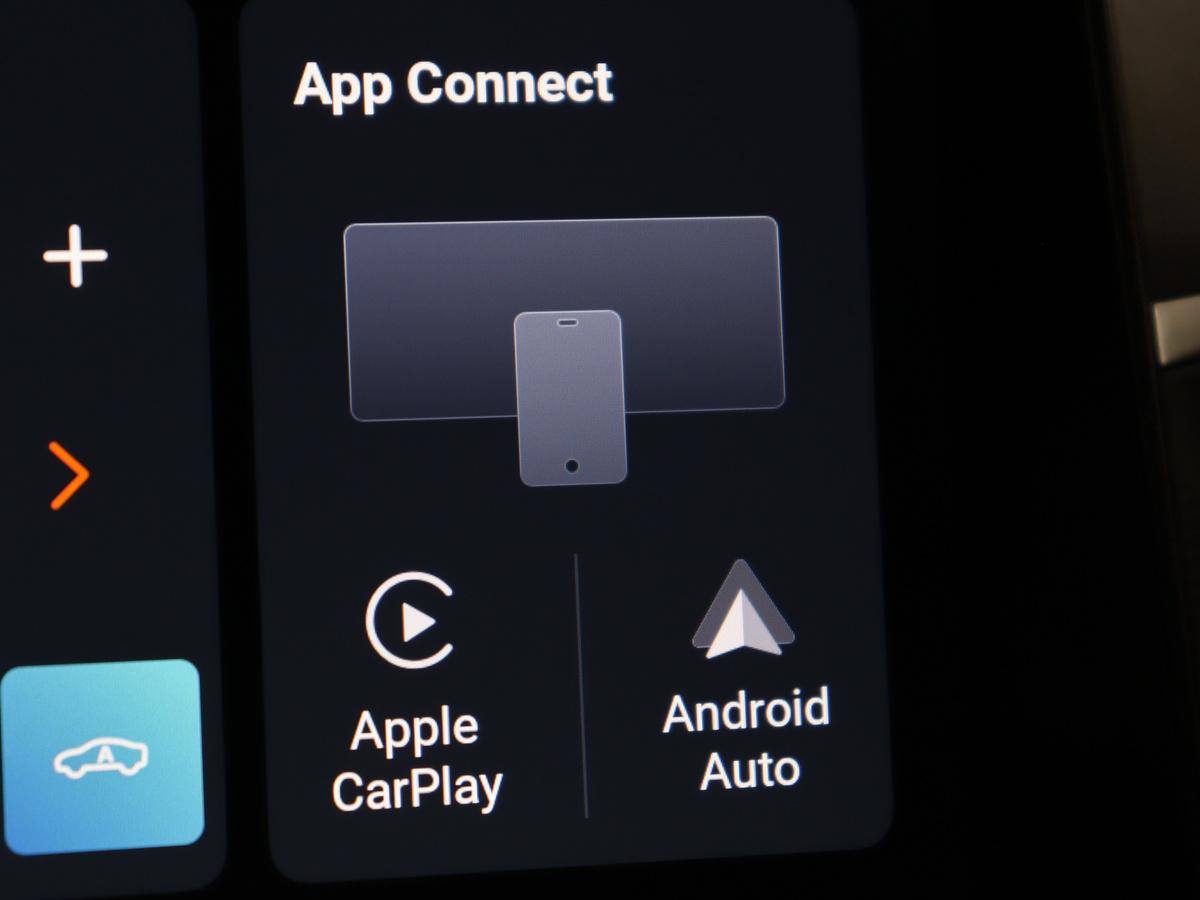 Apple Carplay/Android Auto