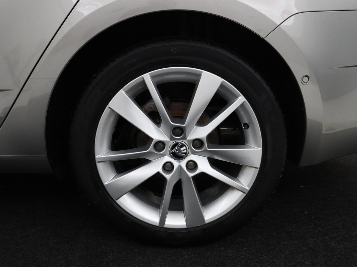 Lichtmetalen velgen 17 inch Trius