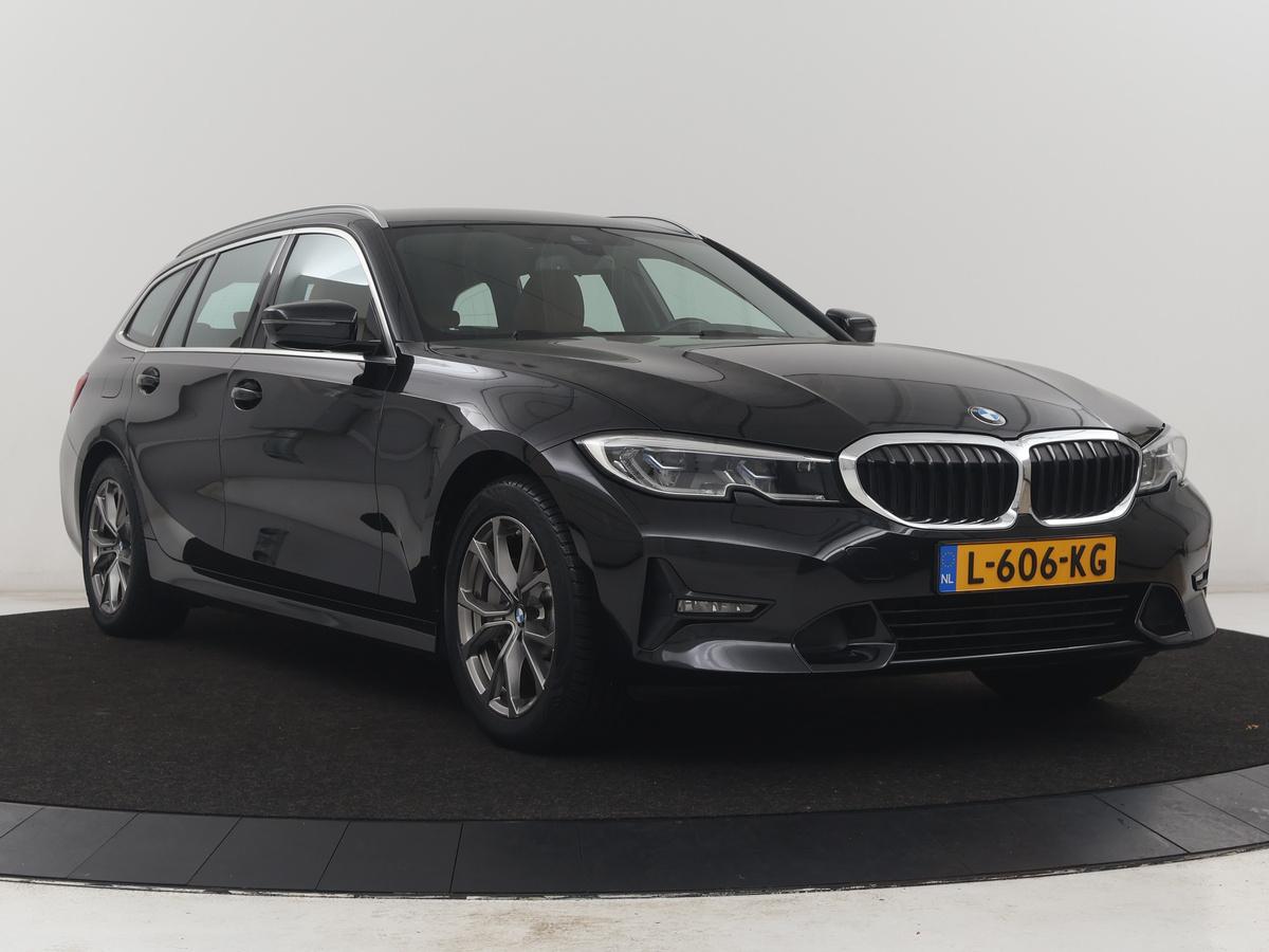 Saphirschwarz