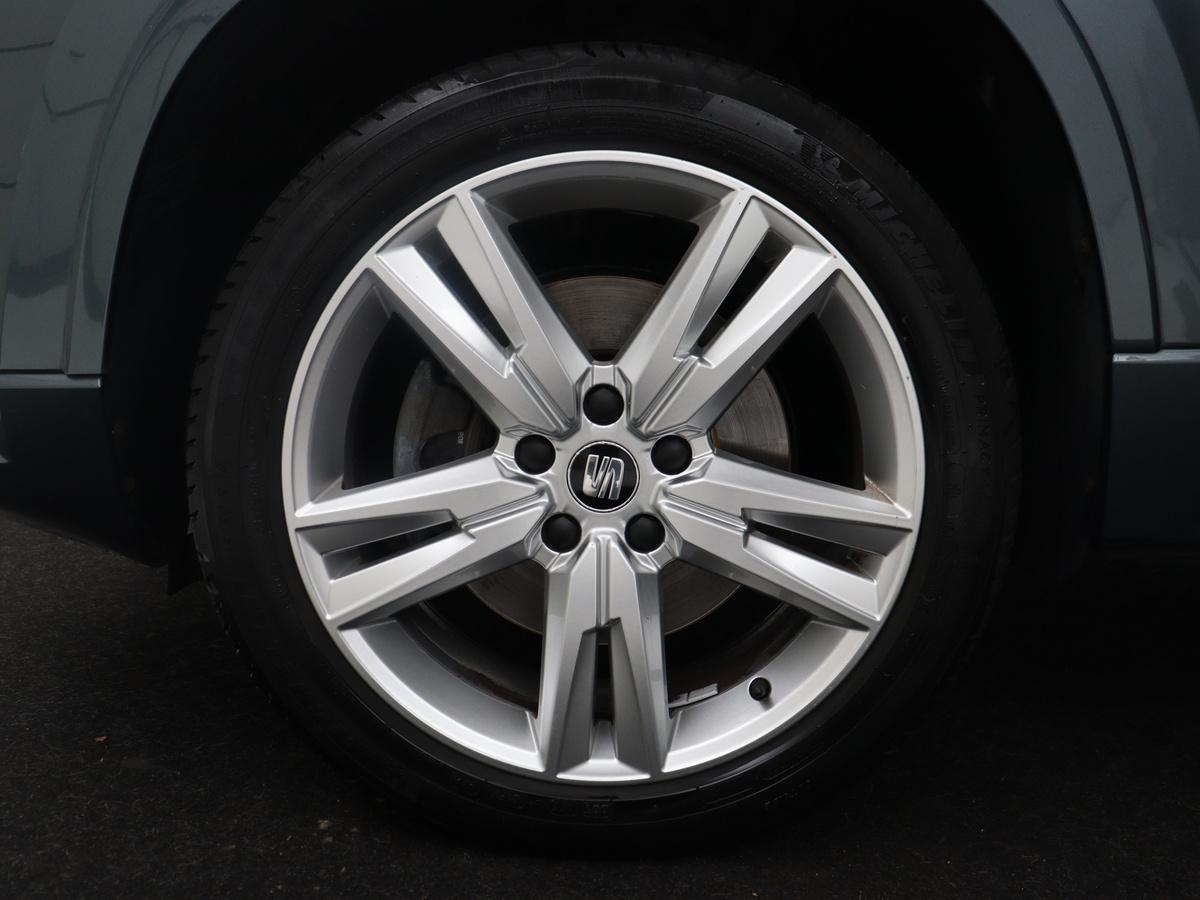 18 inch lichtmetalen velgen, Performance (Piano black)