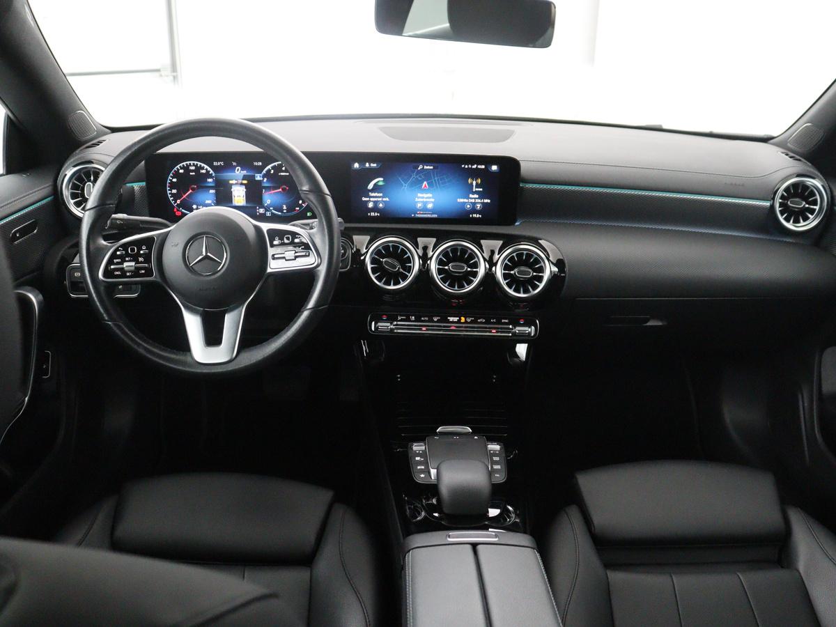 Widescreen cockpit