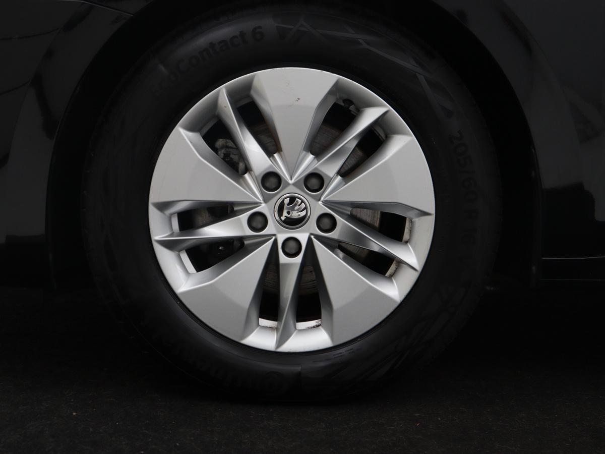 Lichtmetalen velgen 16" 'Twister Aero' 7j x16" met banden 205/60 R16 92V