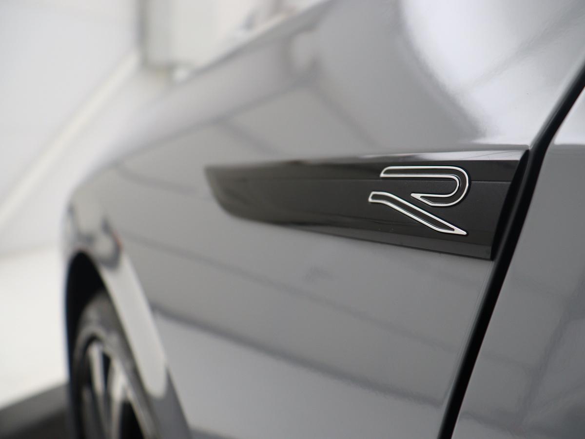 R-Line Exterieur