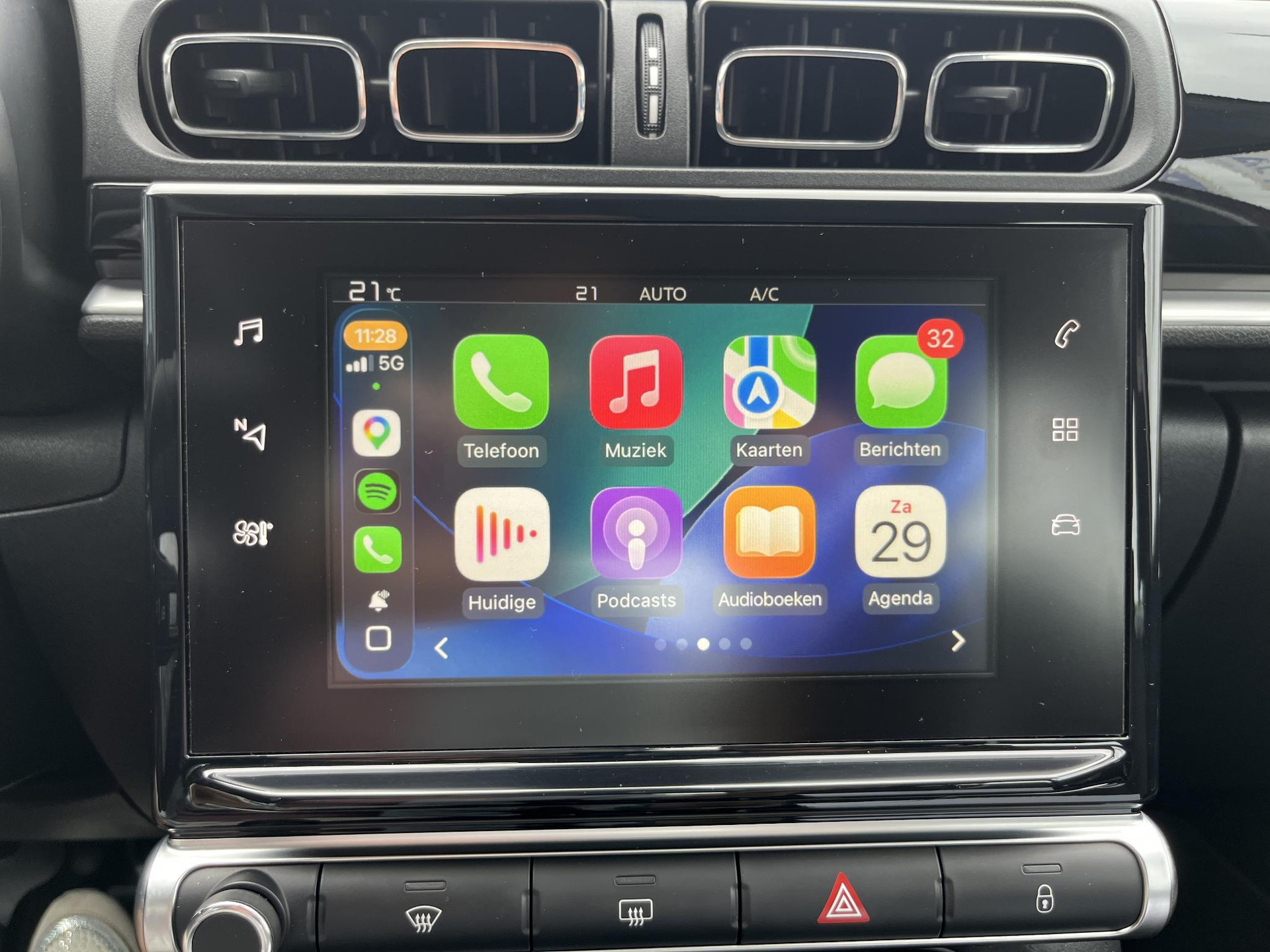 Apple Carplay/Android Auto