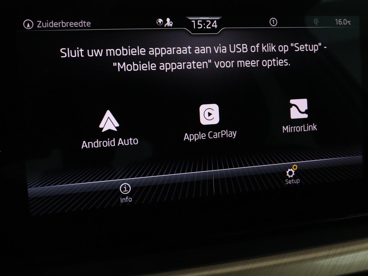 Apple Carplay/Android Auto