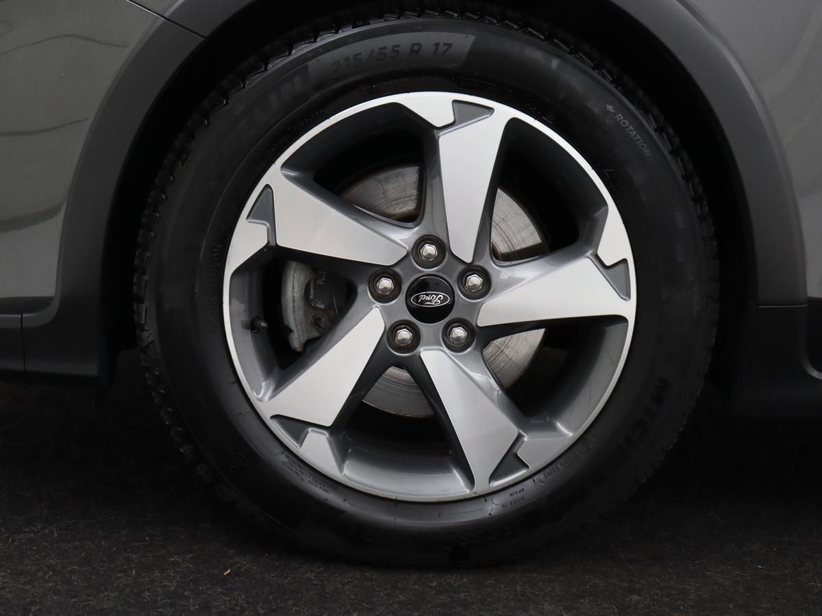 17 inch zwart gelakte lichtmetalen velgen + instaplijsten