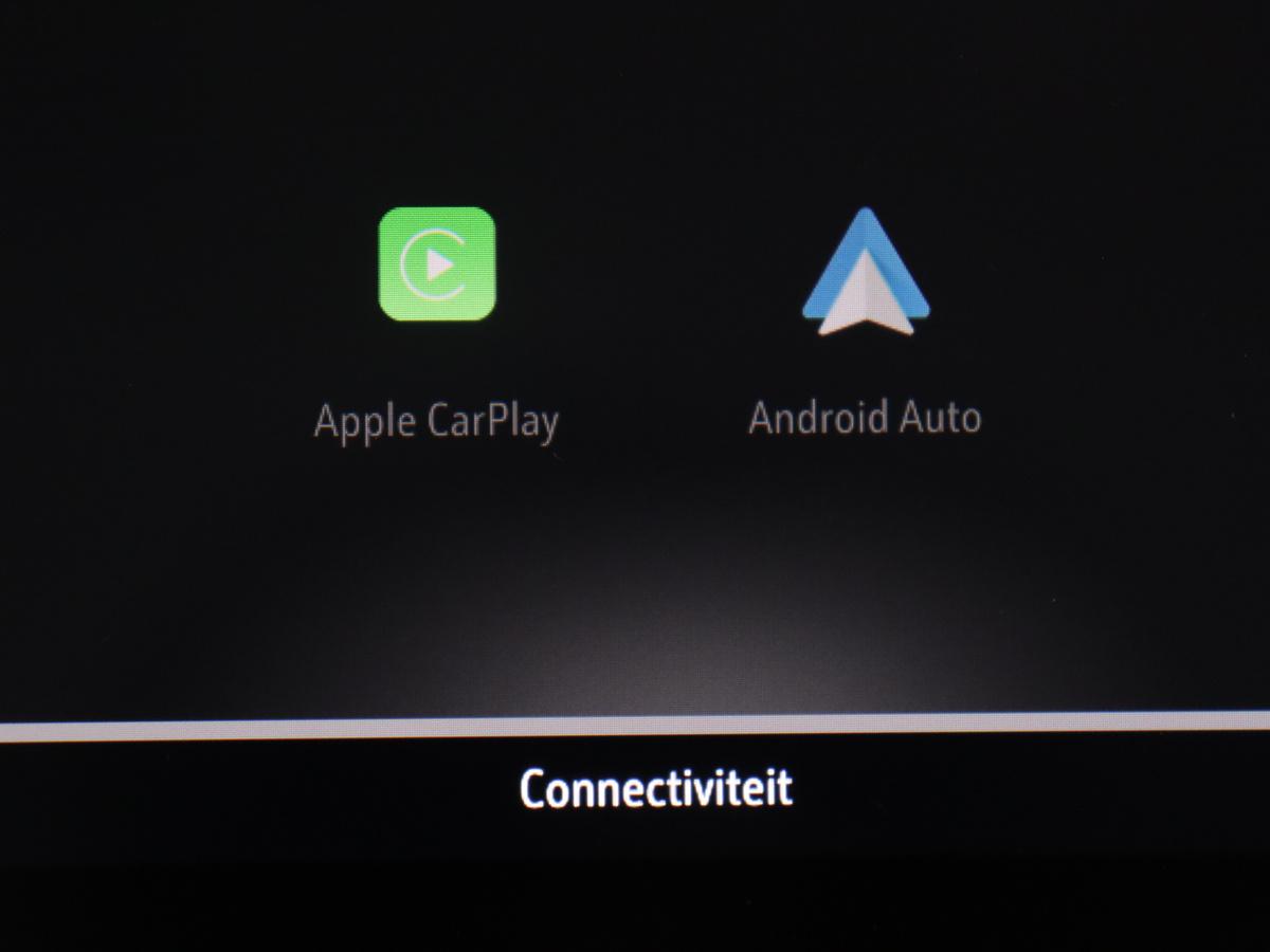 Apple Carplay/Android Auto