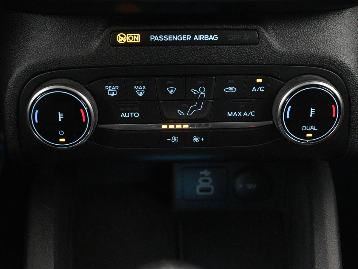 Dual Zone Automatische Airconditioning