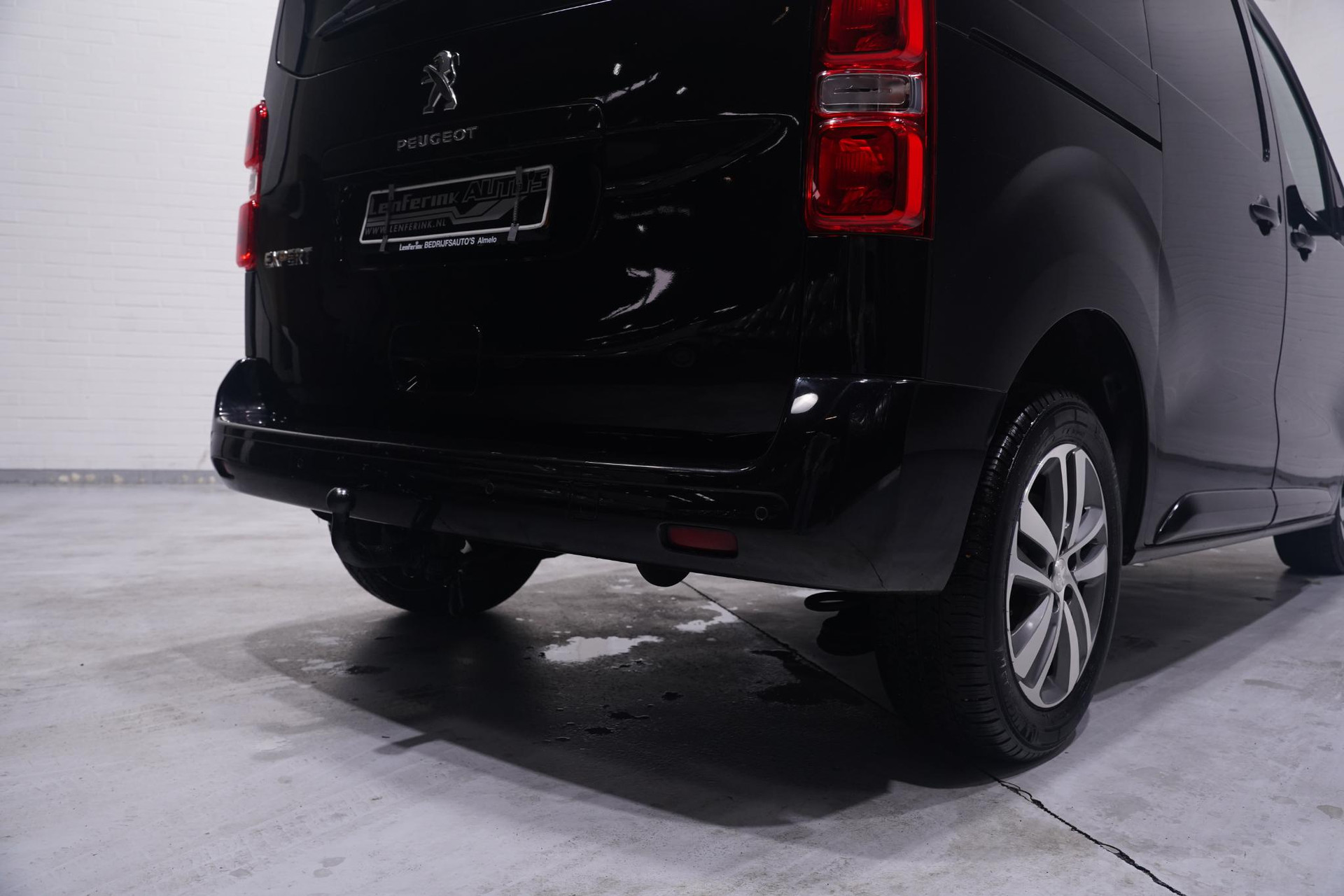 Parkeerhulp achter d.m.v. sensoren