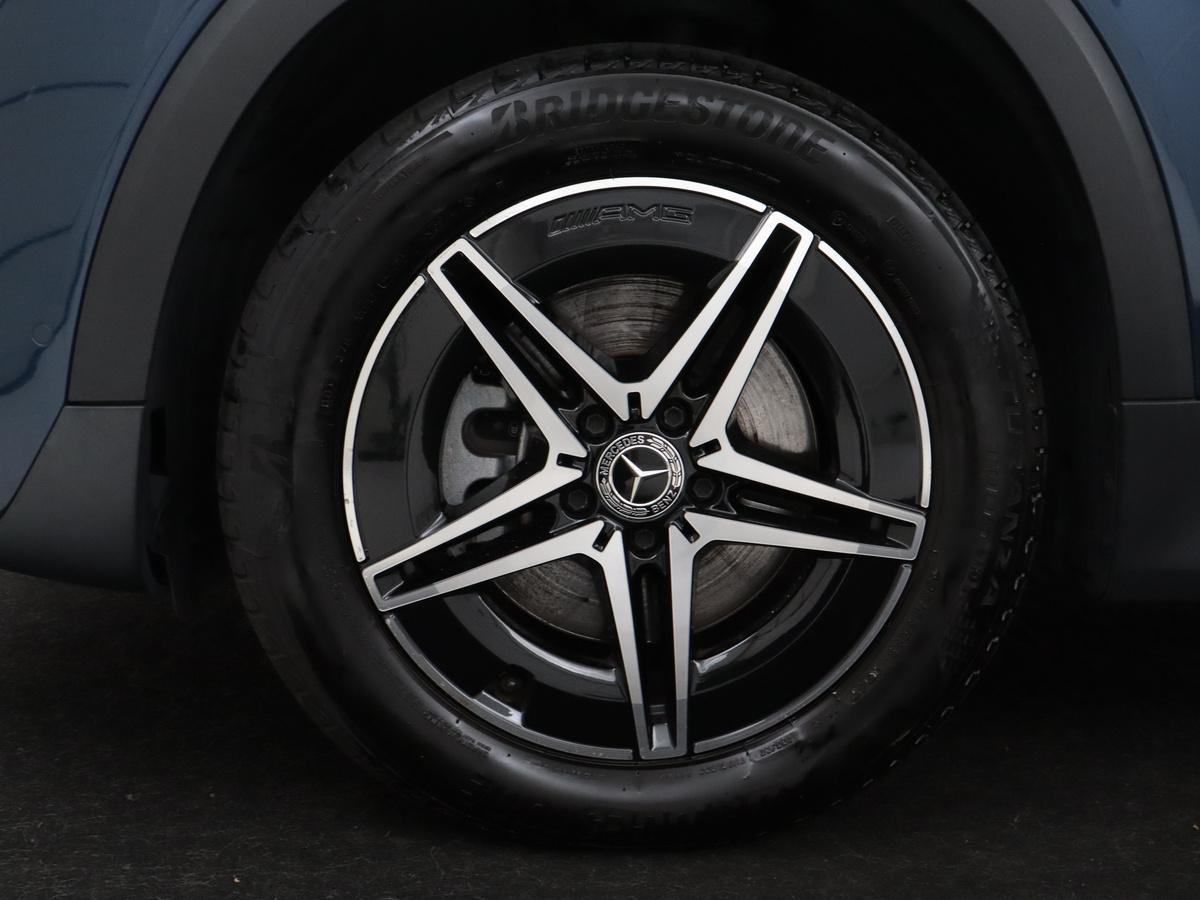 18" vijfspaaks lichtmetalen AMG-velgen