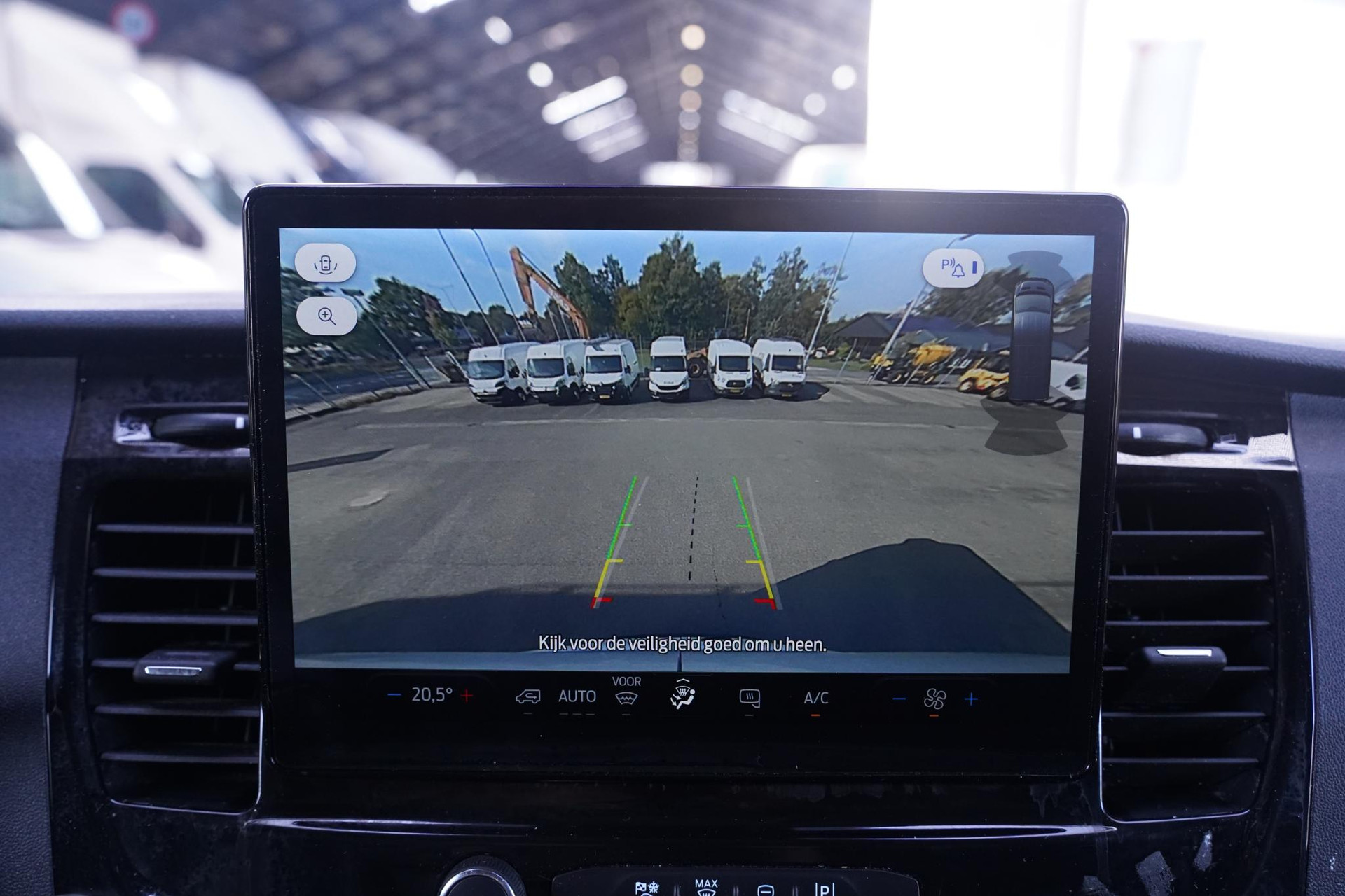 Achteruitrijcamera inclusief LED downlighter